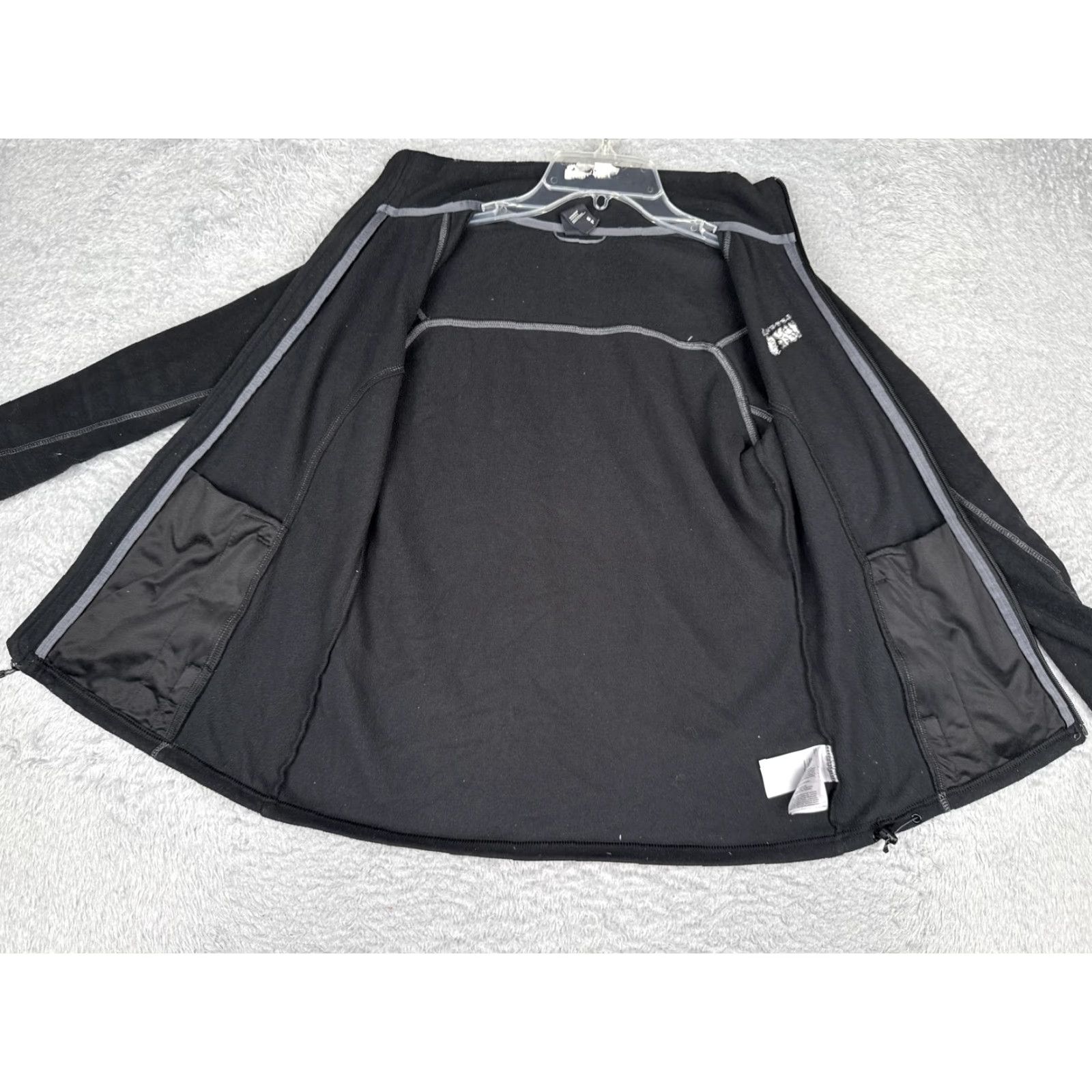 Mountain Hardwear Mountain Hardwear Jacket Womens Small Black Fleece Full Zip Pockets Outdoor Poly Size S / US 4 / IT 40 - 2 Thumbnail