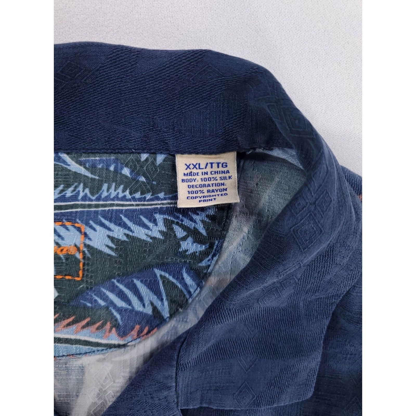 Tommy Bahama Tommy Bahama Button-Up Hawaiian Shirt Silk Rayon Beach Sunset Blue Mens XXL Short Sleeve Button-Up Shirt? Size US XXL / EU 58 / 5 - 4 Thumbnail