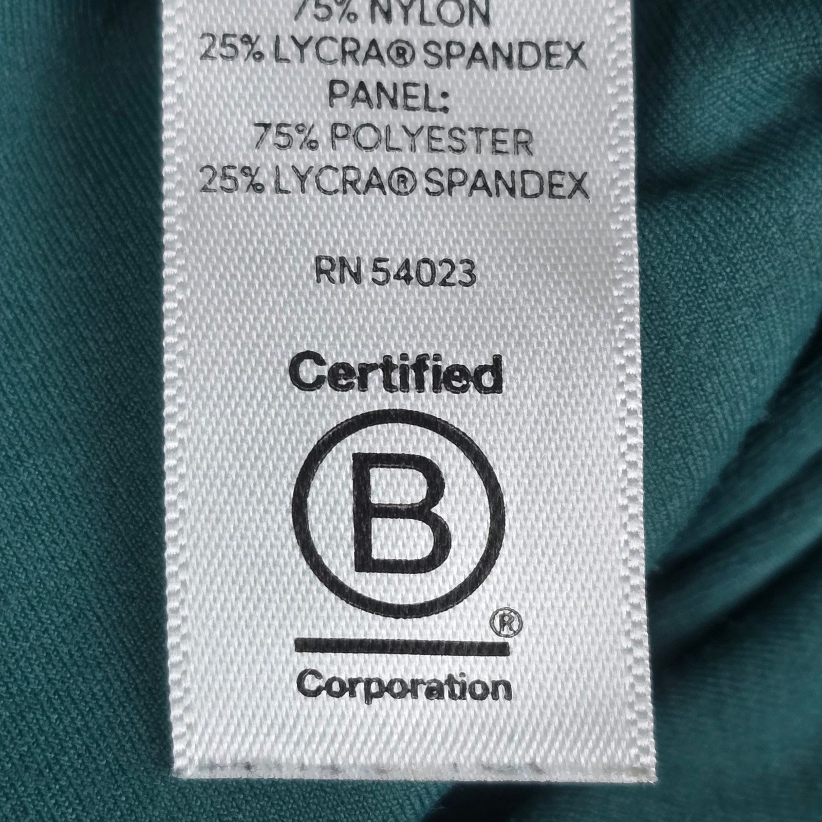 Athleta Athleta Medium Green Colorblock Elation Asym 7/8 Leggings Size 28" / US 6 / IT 42 - 11 Thumbnail
