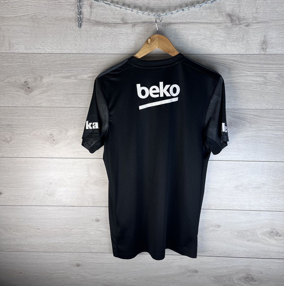 Adidas Men’s soccer jersey Adidas Fc Besiktas 19/20s size m Size US M / EU 48-50 / 2 - 10 Thumbnail