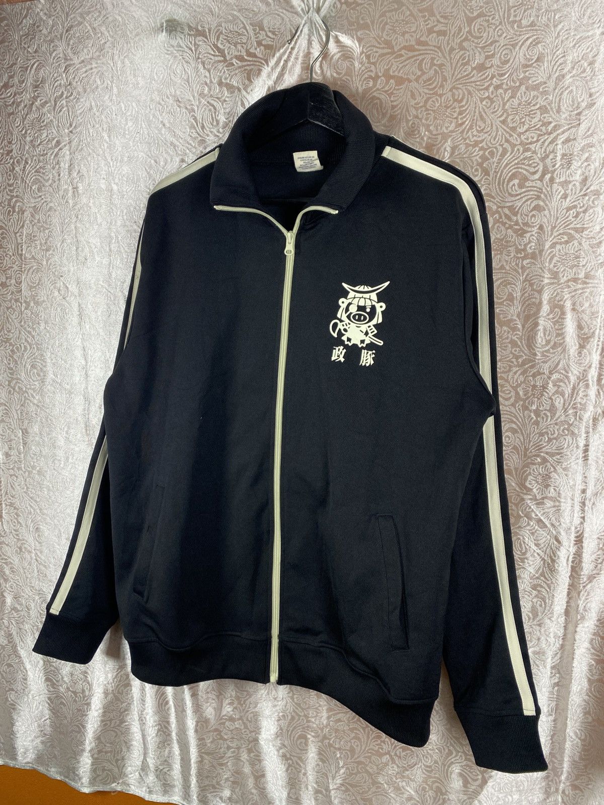 Japanese Brand Japanese Samurai Graphic Track Jacket Black Streetwear Size US XL / EU 56 / 4 - 4 Thumbnail