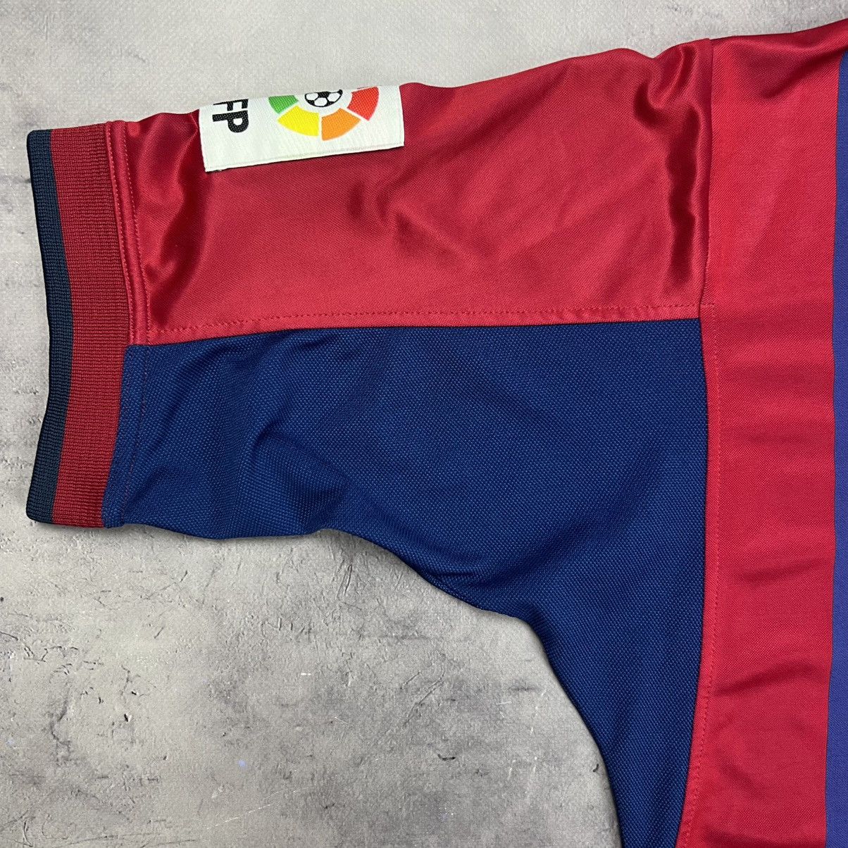 Nike Rare! Barcelona Nike Soccer Jersey Shirt 00s Vintage Size US M / EU 48-50 / 2 - 3 Thumbnail