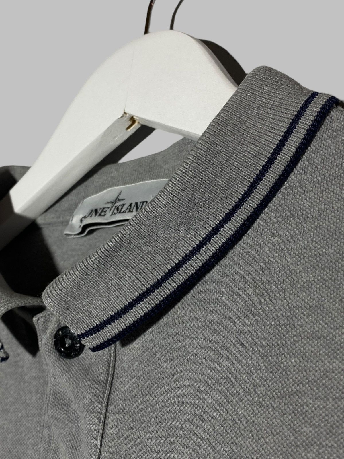 Stone Island 🔥 STONE ISLAND GREY POLO SHIRT CASUAL MILANO STREET STYLE Size US L / EU 52-54 / 3 - 6 Thumbnail