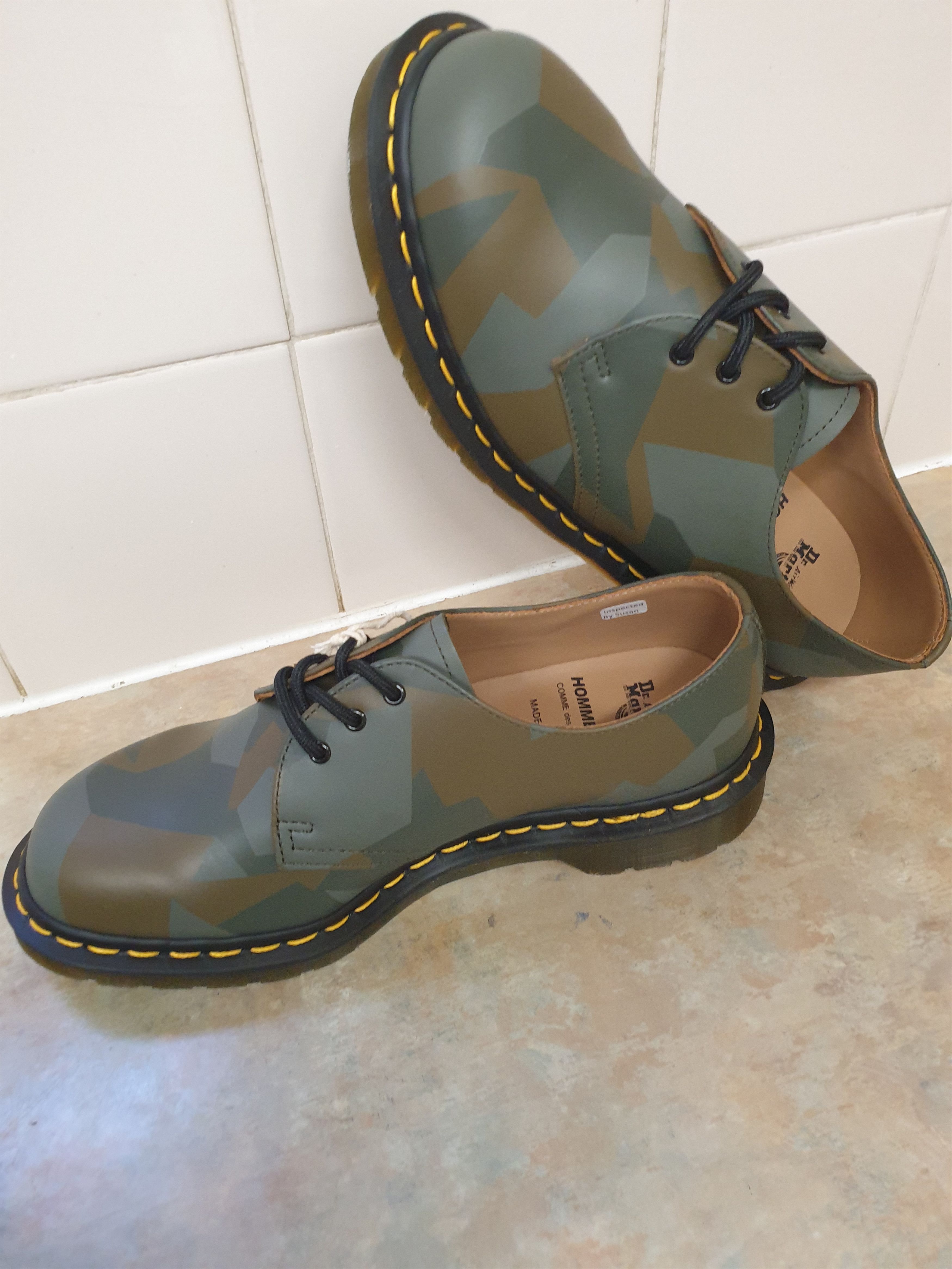 Comme des garçons deux Dr Martens camouflage