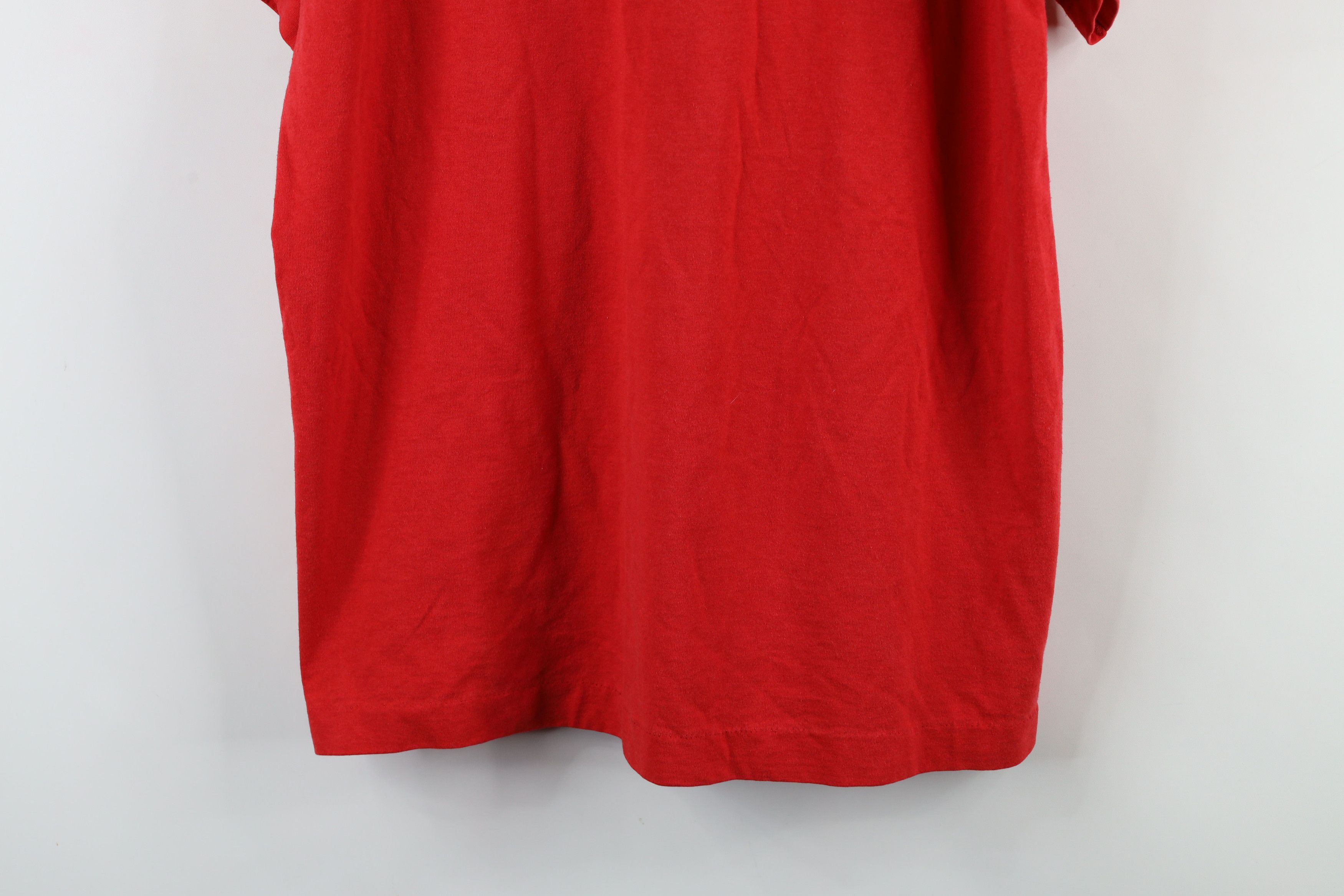 Vintage Vintage 90s Streetwear Blank Pocket T-Shirt Red USA Size US L / EU 52-54 / 3 - 10 Thumbnail