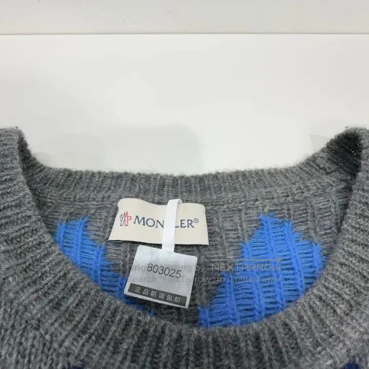 Moncler Moncler Chevron Stripe Logo Unisex Sweater. Size US XXL / EU 58 / 5 - 4 Thumbnail