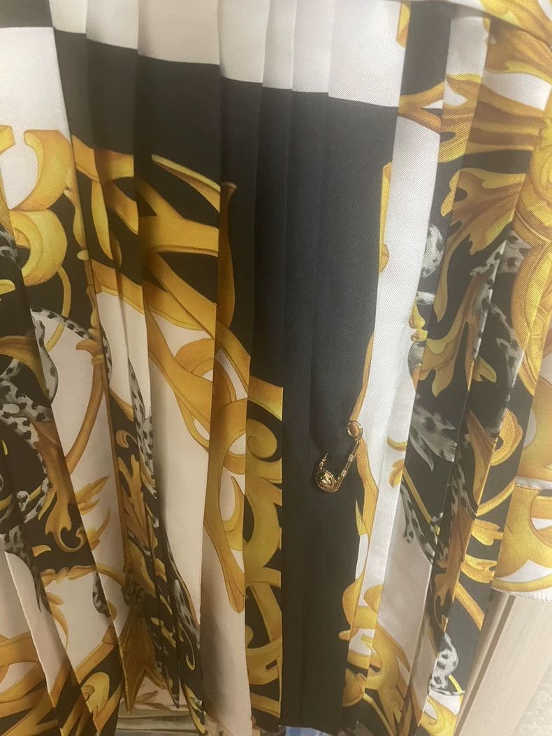 Versace Versace Mulberry silk dress Size M / US 6-8 / IT 42-44 - 4 Thumbnail