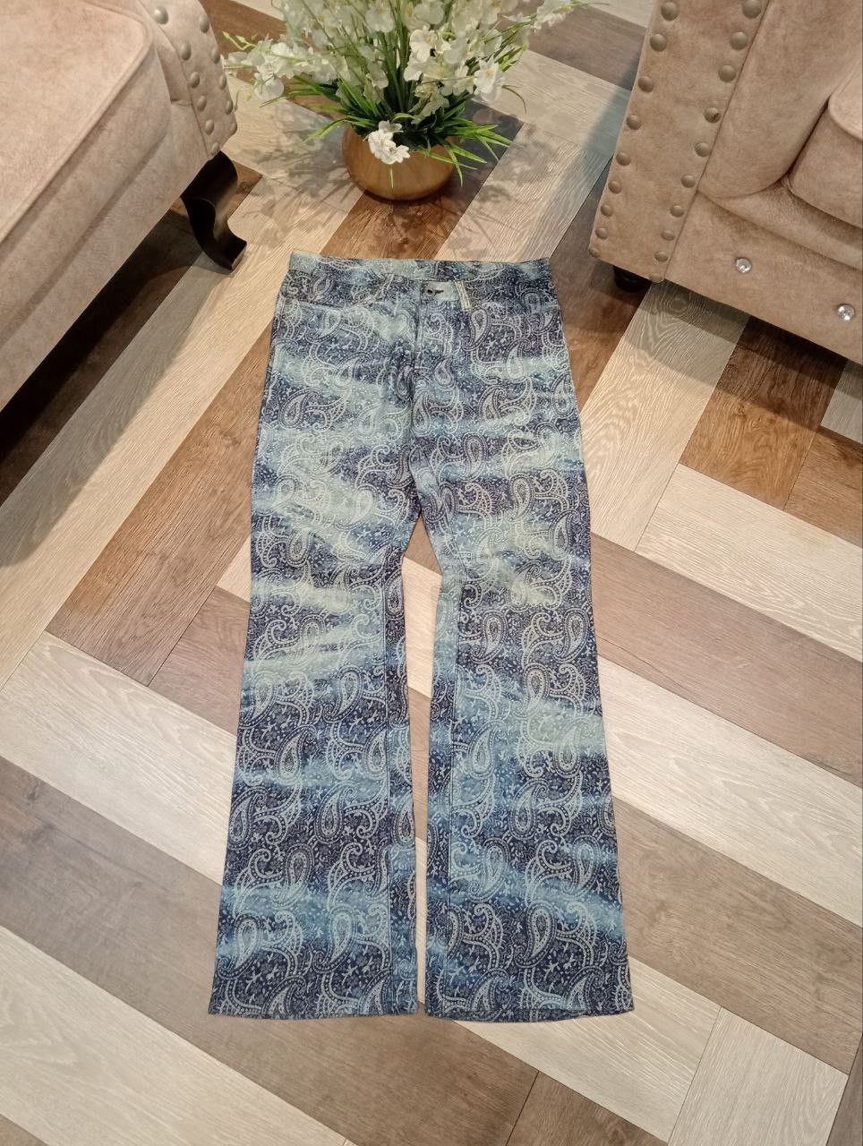 5351 POUR LES HOMMES 5351 POUR LES HOMMES JAPAN BLUE PAISLEY FLARED DENIM PANTS Size US 31 - 1 Thumbnail