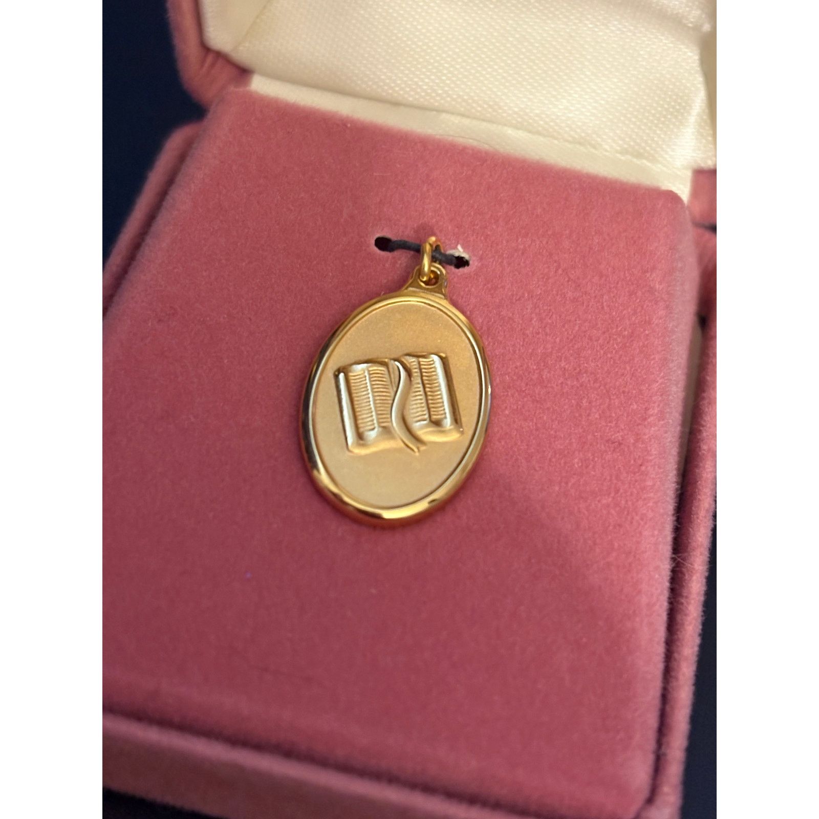 Other LDS Latter Day Saints Gold Tone Pendant New In Box Size ONE SIZE - 9 Thumbnail
