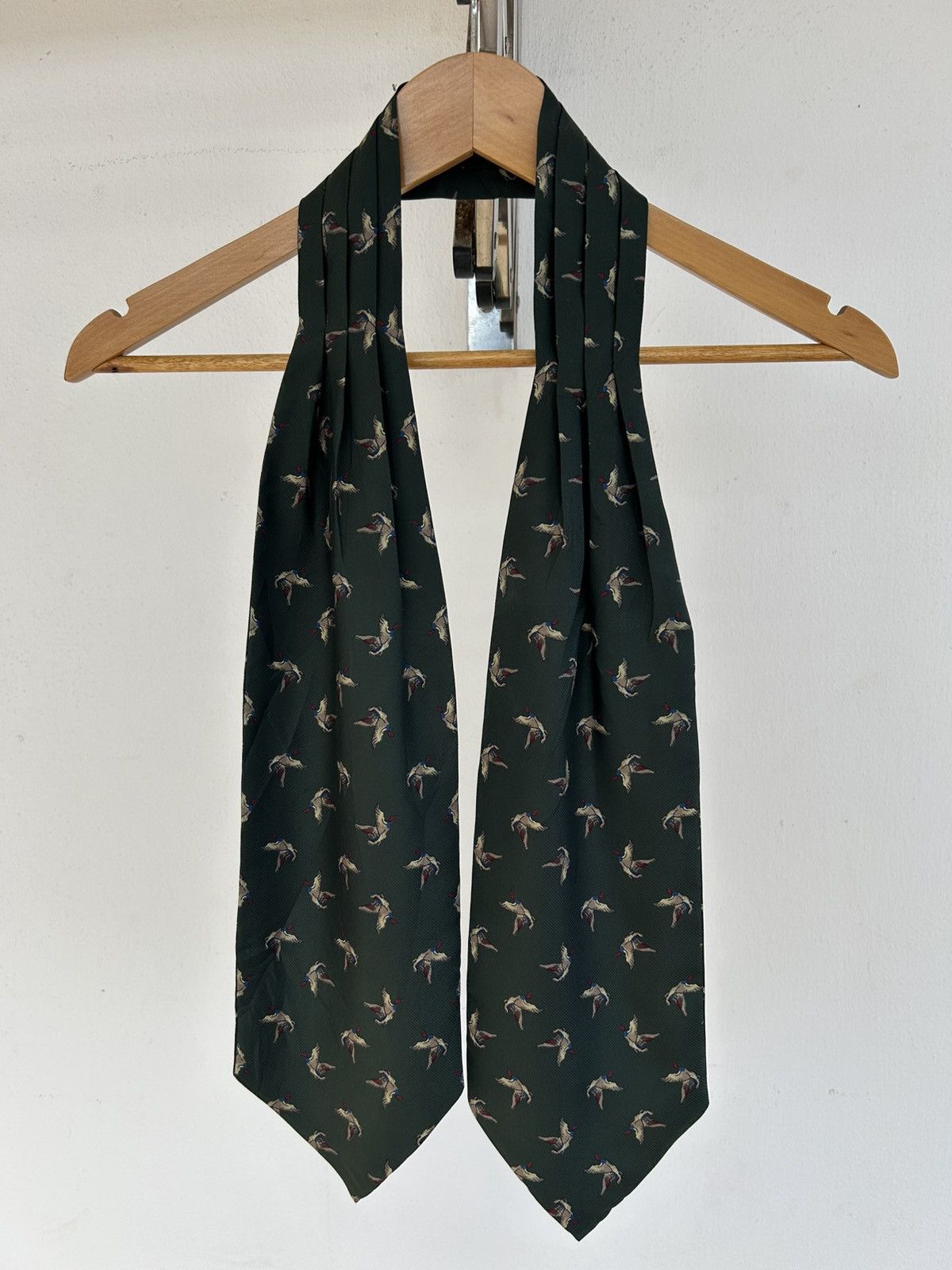 Burberry Burberry Vintage Neck Scarf Size ONE SIZE - 1 Thumbnail
