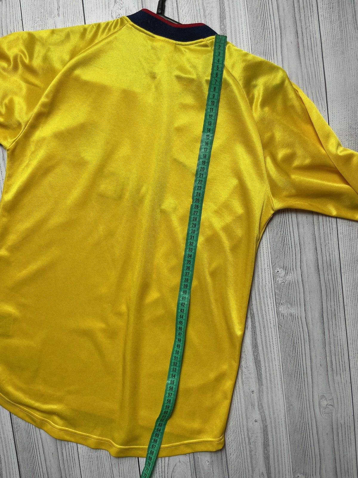 Vintage Vintage Nike Arsenal long sleeve yellow soccer jersey Xs/S Size US XS / EU 42 / 0 - 13 Thumbnail