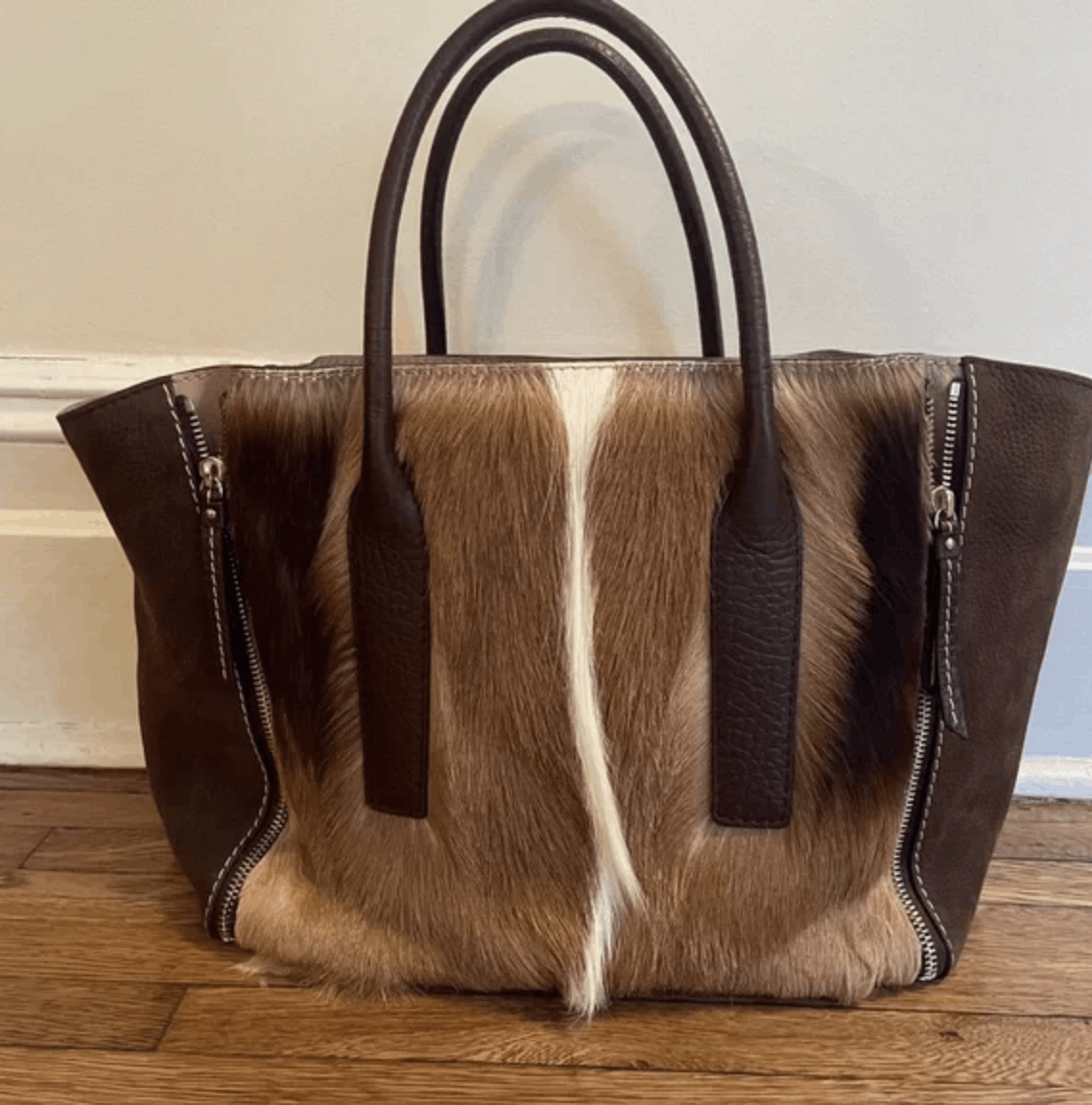 Carolina Herrera Carolina Herrera - Stunning Antelope handbag Size ONE SIZE - 1 Thumbnail