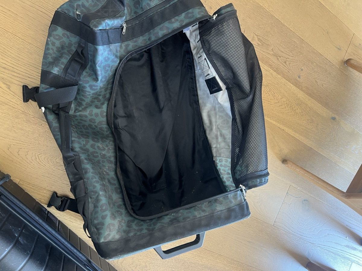 Supreme The North Face Leopard Rolling Thunder Green FW10