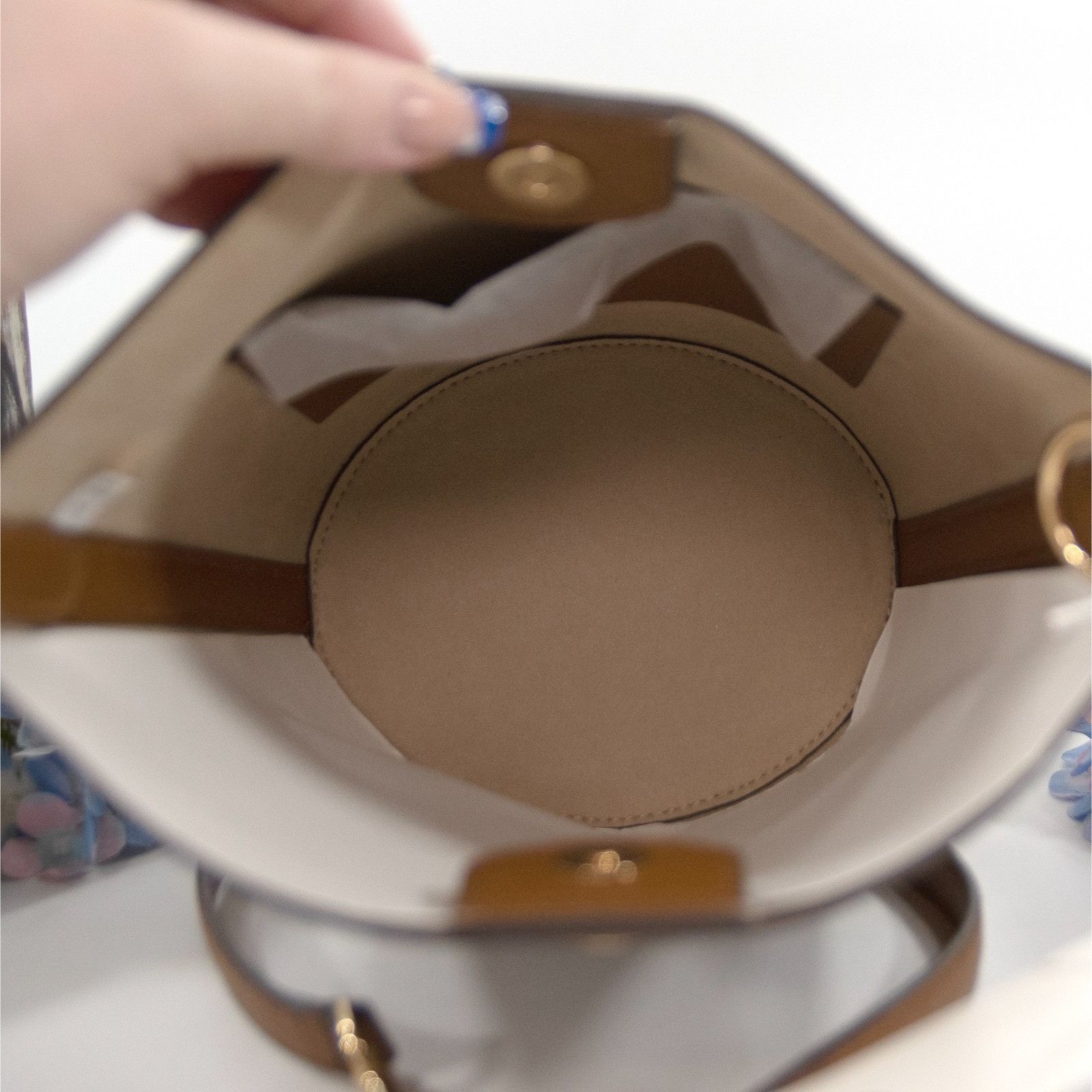 Tory Burch Tory Burch Cortado Pebbled Leather Blake Bucket Crossbody Sh Size ONE SIZE - 7 Thumbnail