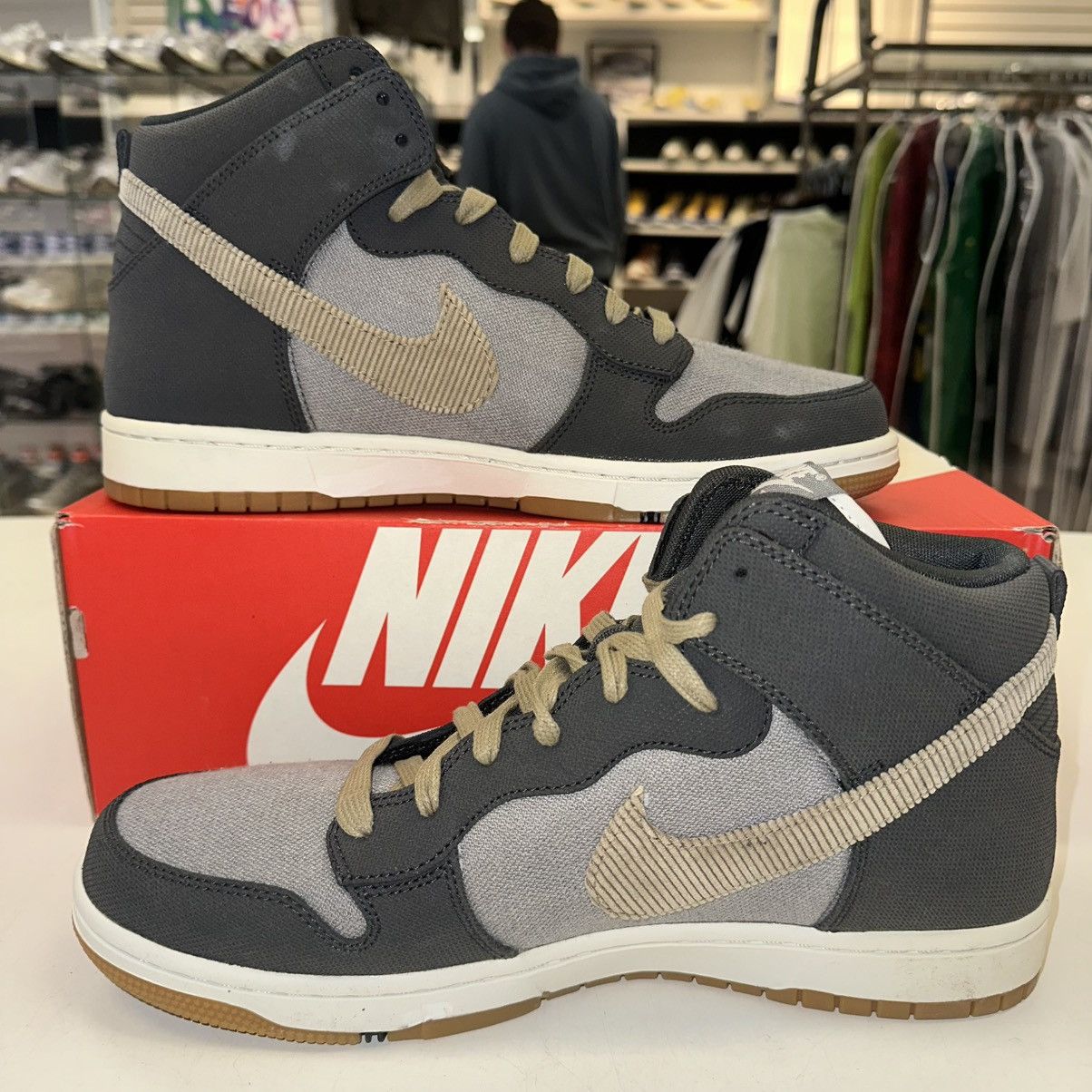 Nike Size 11 - Nike Dunk Comfort Premium Grey - 705433-003 Size US 11 / EU 44 - 2 Thumbnail