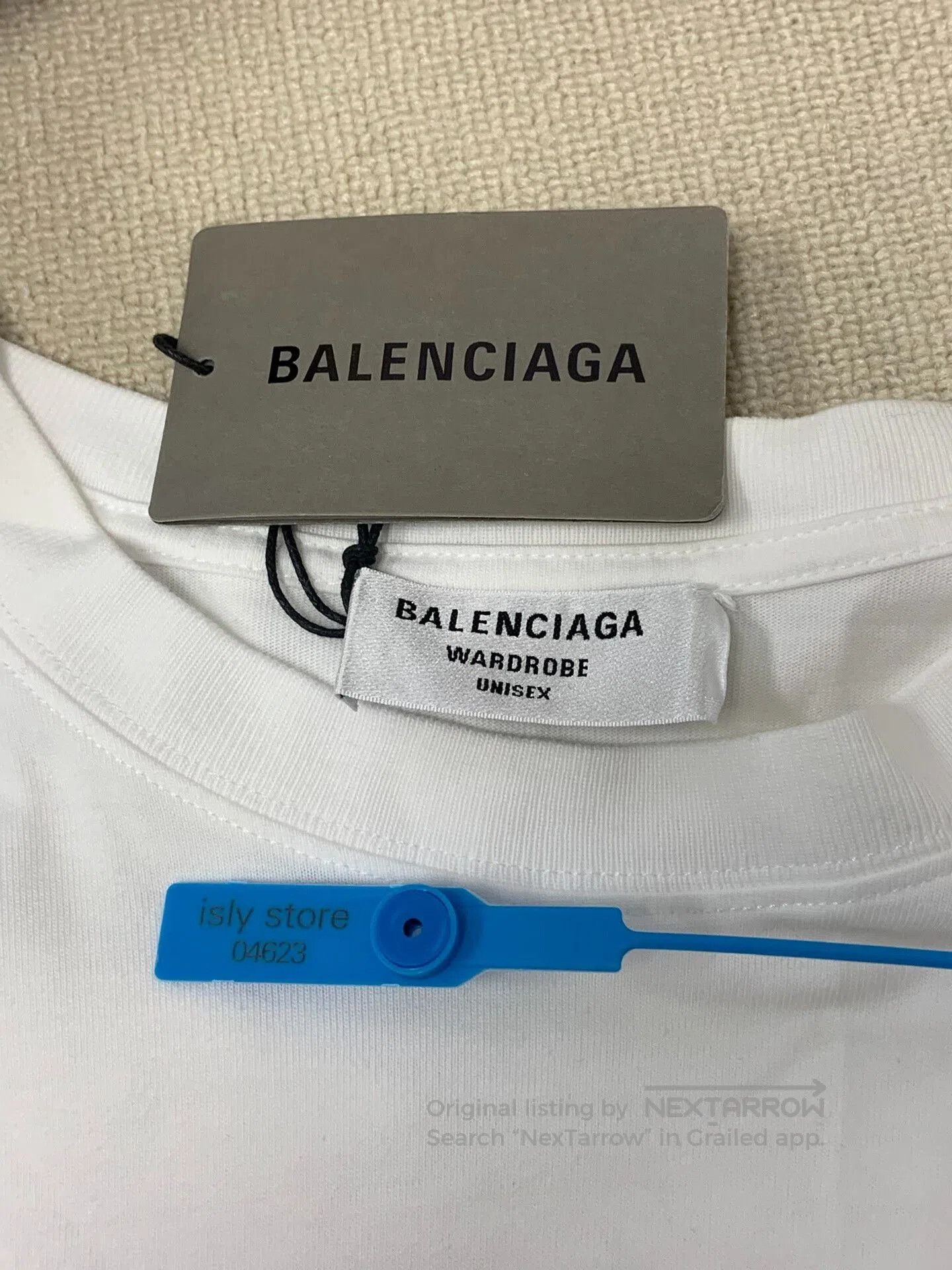 Balenciaga Balenciaga Men's Badge Crewneck Short Sleeve T-Shirt. Size US L / EU 52-54 / 3 - 4 Thumbnail
