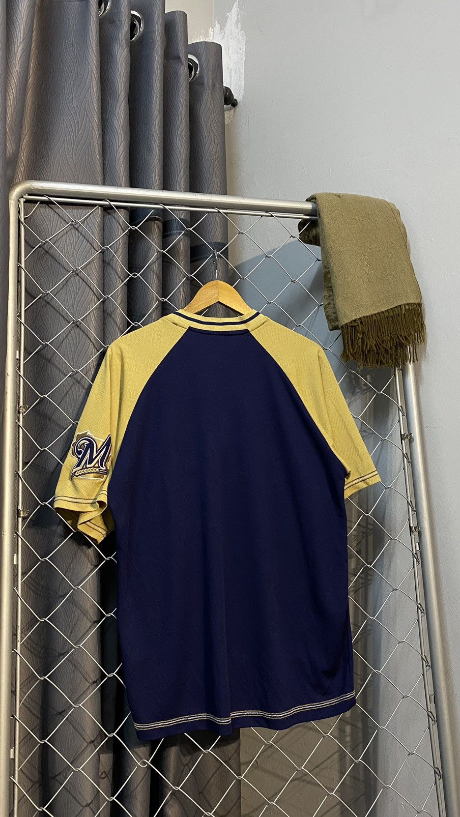 Japanese Brand × MLB × Vintage MAJESTIC MILWAUKEE BREWERS MLB JERSEY Size US L / EU 52-54 / 3 - 2 Thumbnail