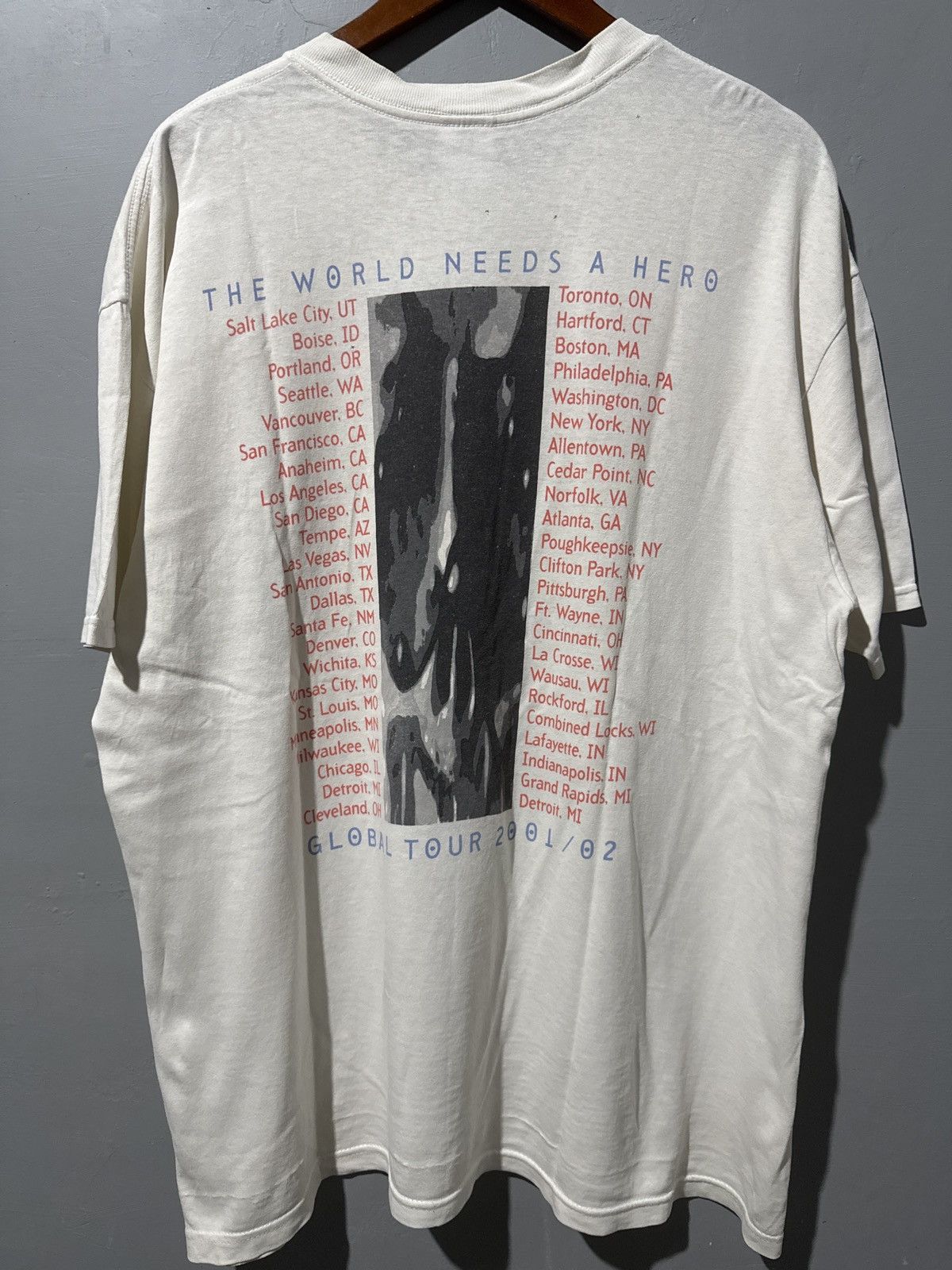 Band Tees Vintage 2001/02 Megadeth The World Need A Hero Tour T-Shirt Size US XL / EU 56 / 4 - 10 Thumbnail