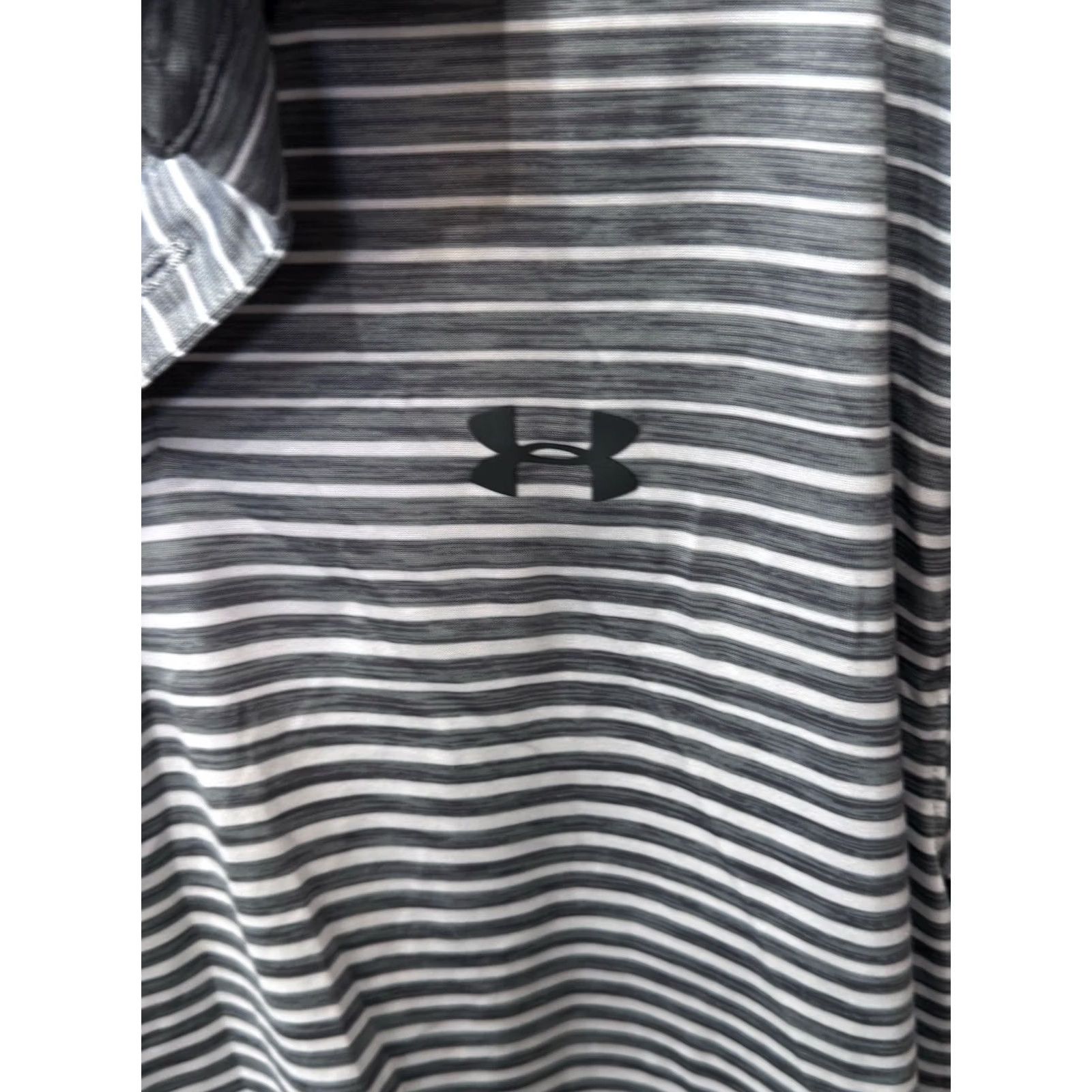 Under Armour Under Armour POLO SHIRT Men Medium M Gray Stripe DG Heart Size US M / EU 48-50 / 2 - 5 Thumbnail