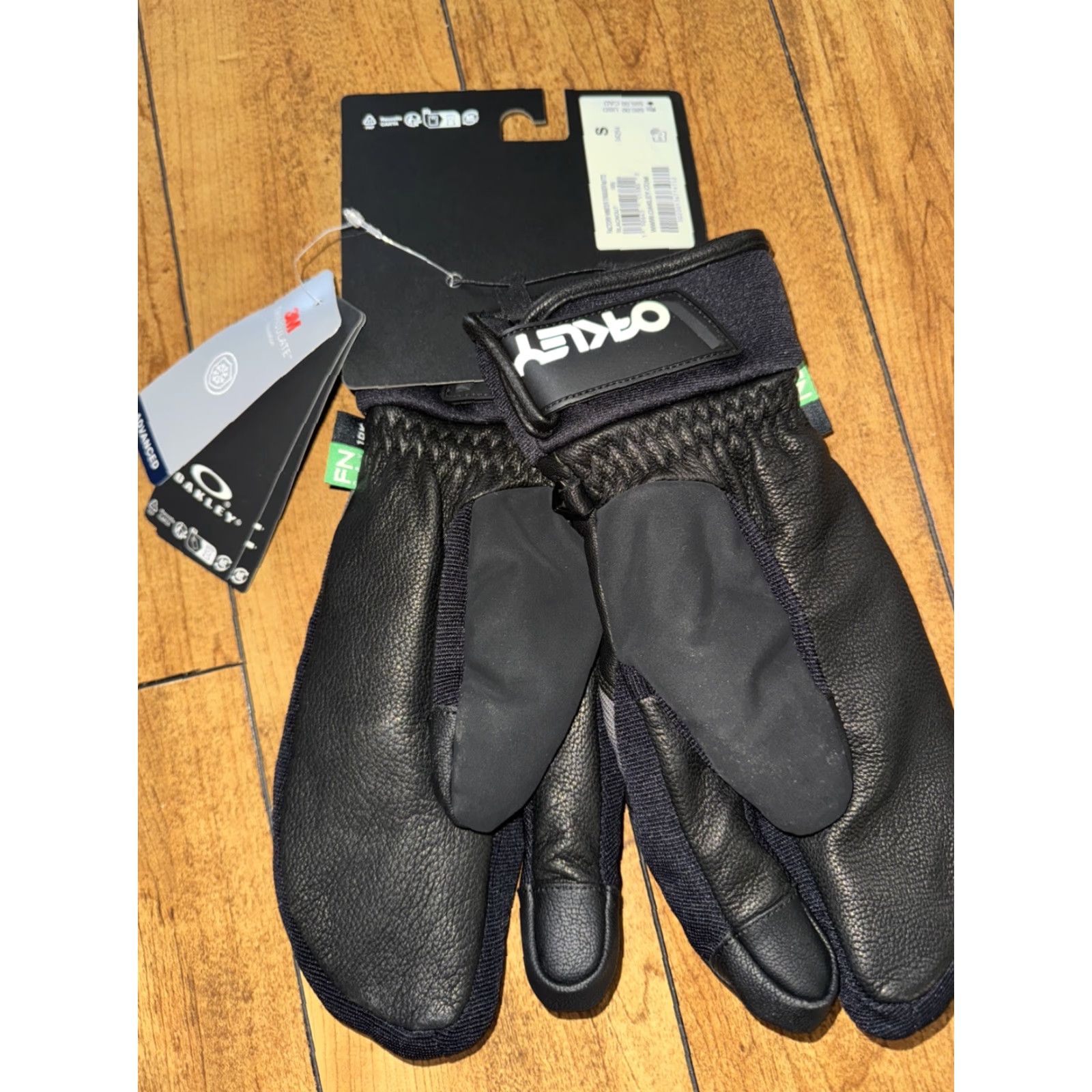 Oakley Oakley 3M Thinsulate Glove Skiing Snowboarding Men Black Small Glove Heat Touch Snow Sports Size ONE SIZE - 4 Thumbnail