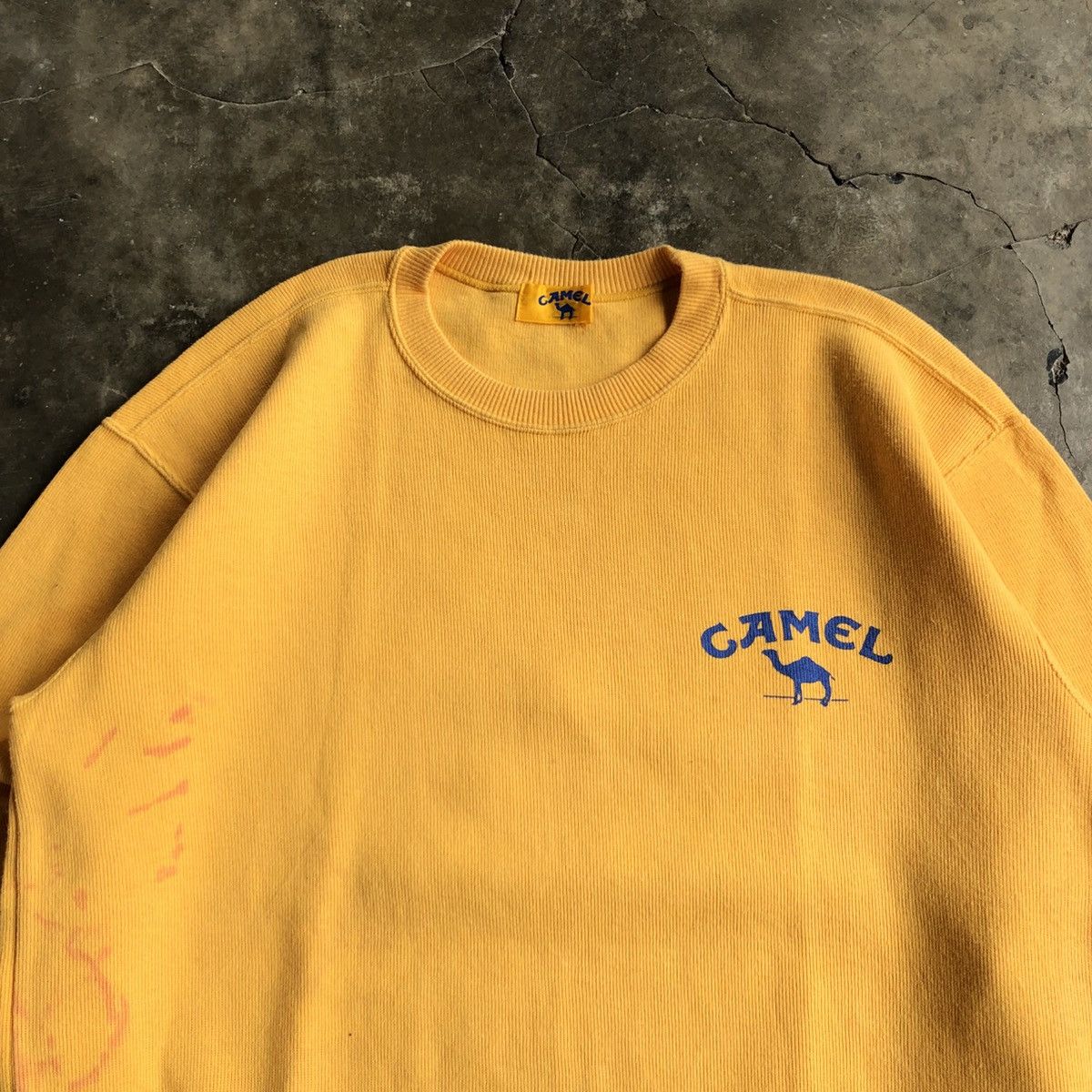 Honda Vintage 80s Camel F1 Team Lotus Honda Crewneck Yellow Size US XL / EU 56 / 4 - 8 Thumbnail