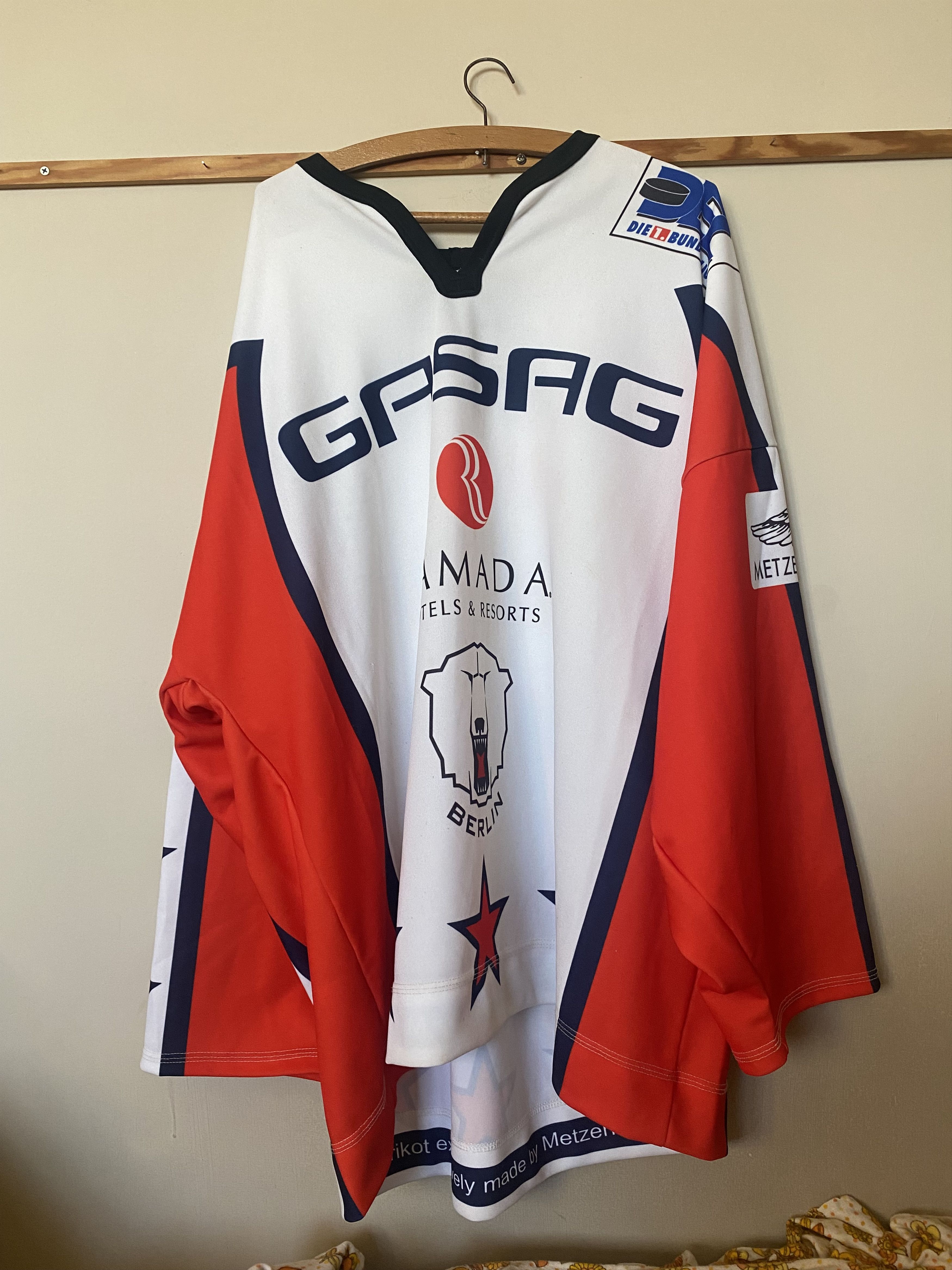 Other Hockey Germany EISBAREN BERLIN #12 - Metzen 2XL/3XL - UNIQUE Size US XXL / EU 58 / 5 - 2 Thumbnail