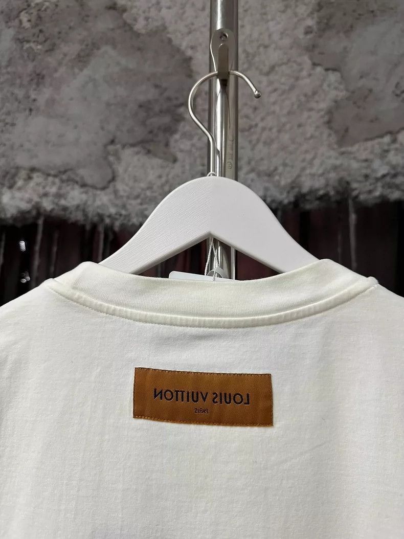 Louis Vuitton Louis Vuitton Short Sleeve Graphic TShirt-2506 Size US S / EU 44-46 / 1 - 3 Thumbnail