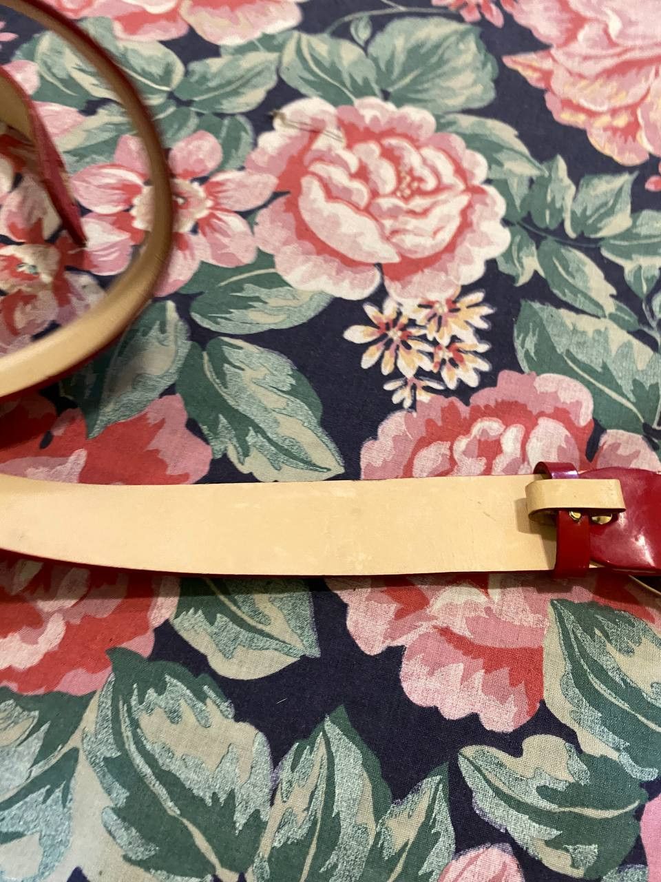 Guess Belt Vintage red Guess big logo Streetwear Y2K Size ONE SIZE - 11 Thumbnail