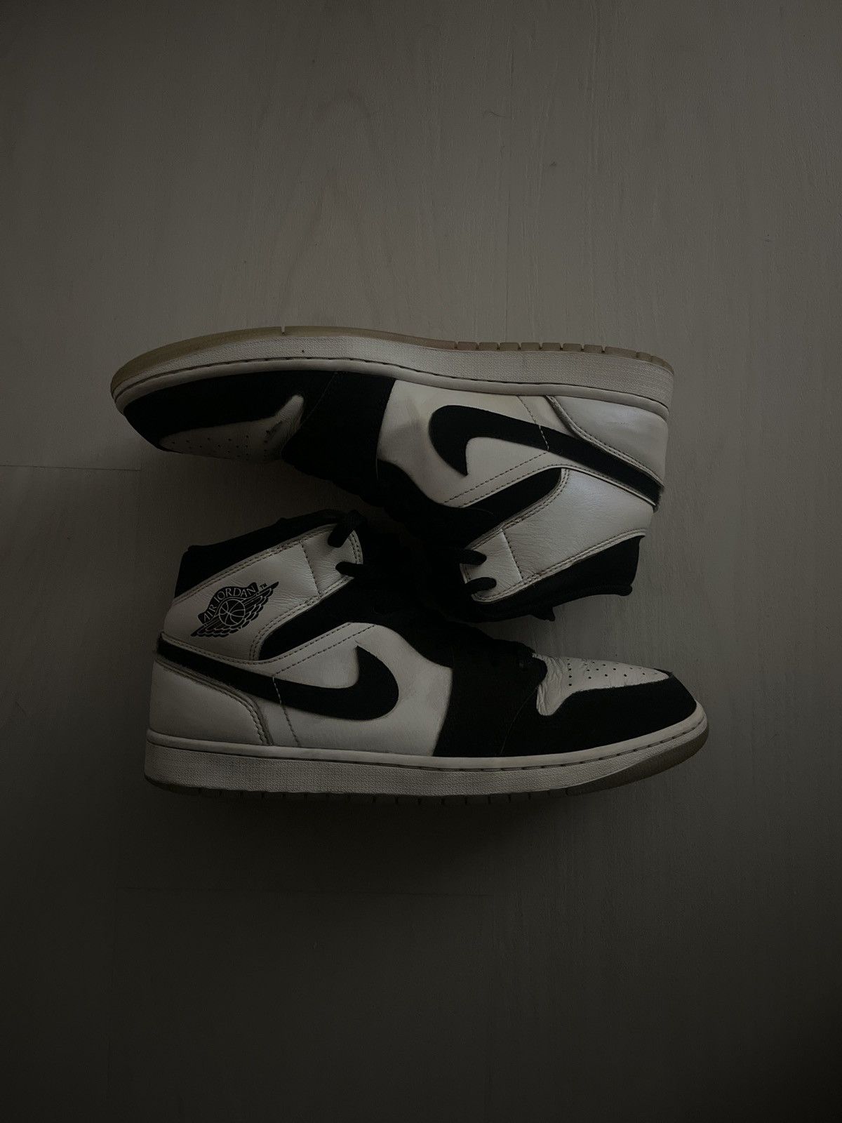 Jordan Brand Air Jordan 1 SE ‘Diamond’ (Offers are available) Size US 10.5 / EU 43-44 - 2 Thumbnail