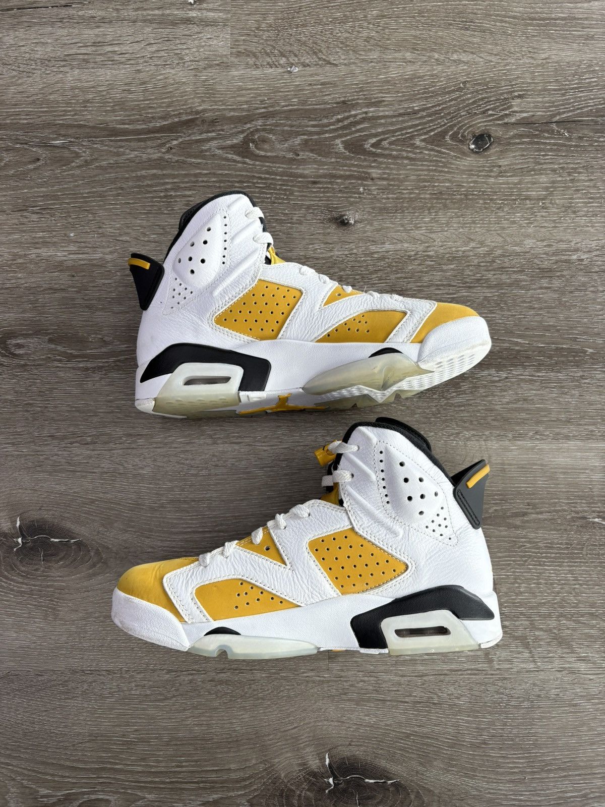 Jordan Brand Air Jordan 6 Retro “Yellow Ochre” **PRE-OWNED** Size US 7 / EU 40 - 2 Thumbnail