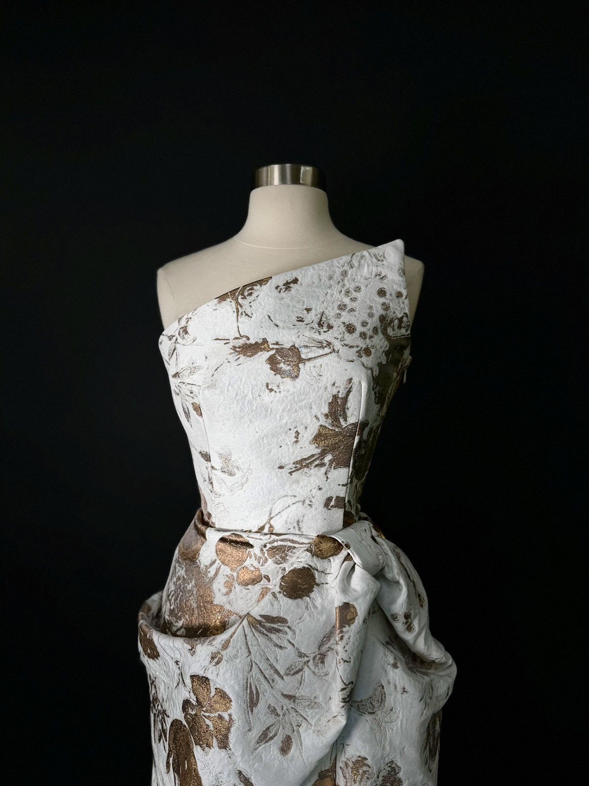 Alexander McQueen US 8 ALEXANDER MCQUEEN Metallic Floral Jacquard Dress Size M / US 6-8 / IT 42-44 - 2 Thumbnail