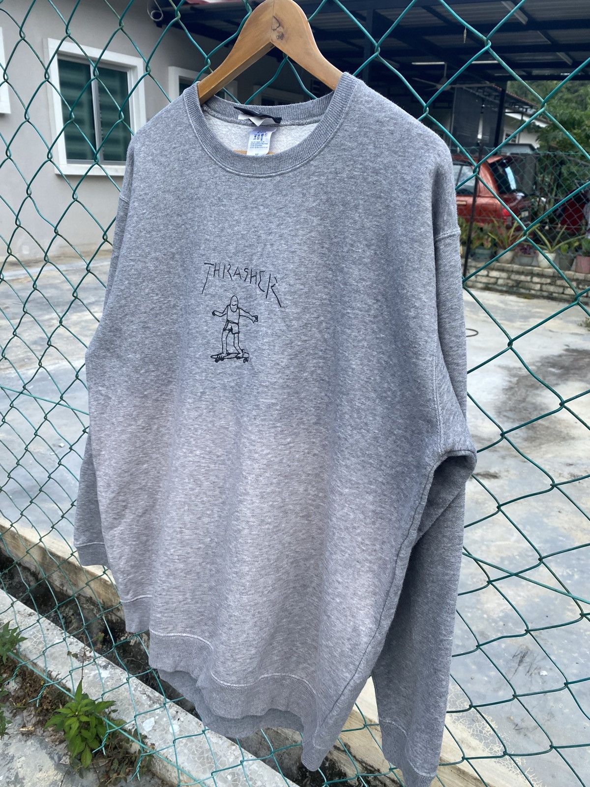 Thrasher Vintage Thrasher spelllout sun faded sweatshirt Size US XL / EU 56 / 4 - 3 Thumbnail