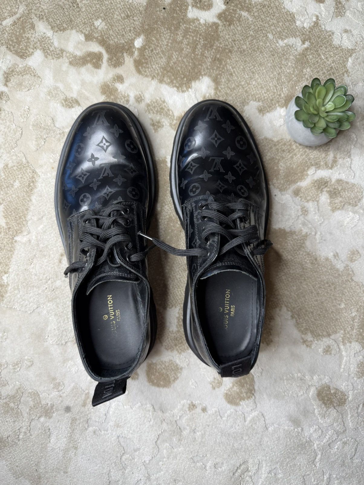 Louis Vuitton LOUIS VUITTON BLACK MONOGRAM LUXURY SHOES WITH CHUNKY SOLE Size US 7 / EU 40 - 2 Thumbnail