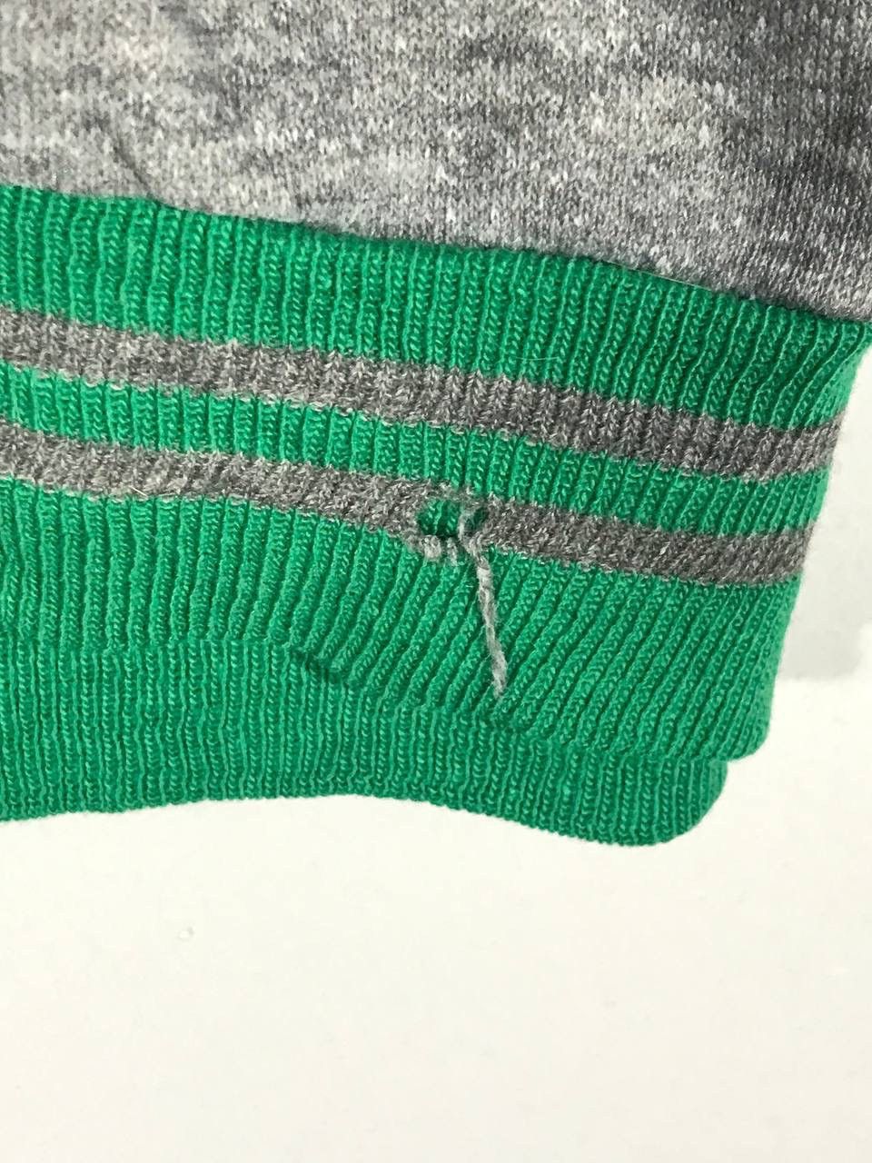 Vintage Vintage 80s university hawaii rainbow Size US M / EU 48-50 / 2 - 9 Thumbnail