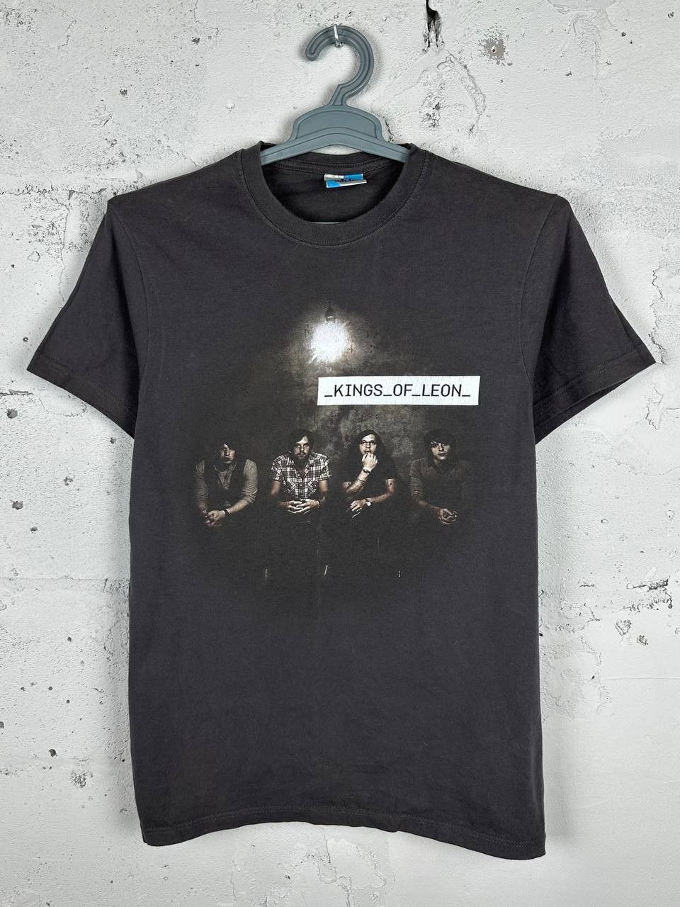 Band Tees × Vintage Vintage 2008 Kings of Leon Only By The Night Black Tour Tee Size US M / EU 48-50 / 2 - 1 Thumbnail