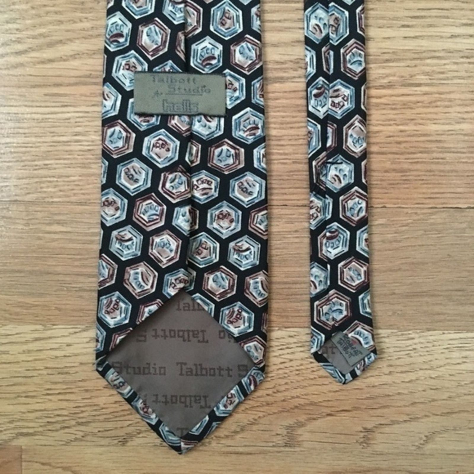 Robert Talbott Vintage Robert Talbott Studio at Halls Silk Necktie Wide Tie Size ONE SIZE - 4 Thumbnail