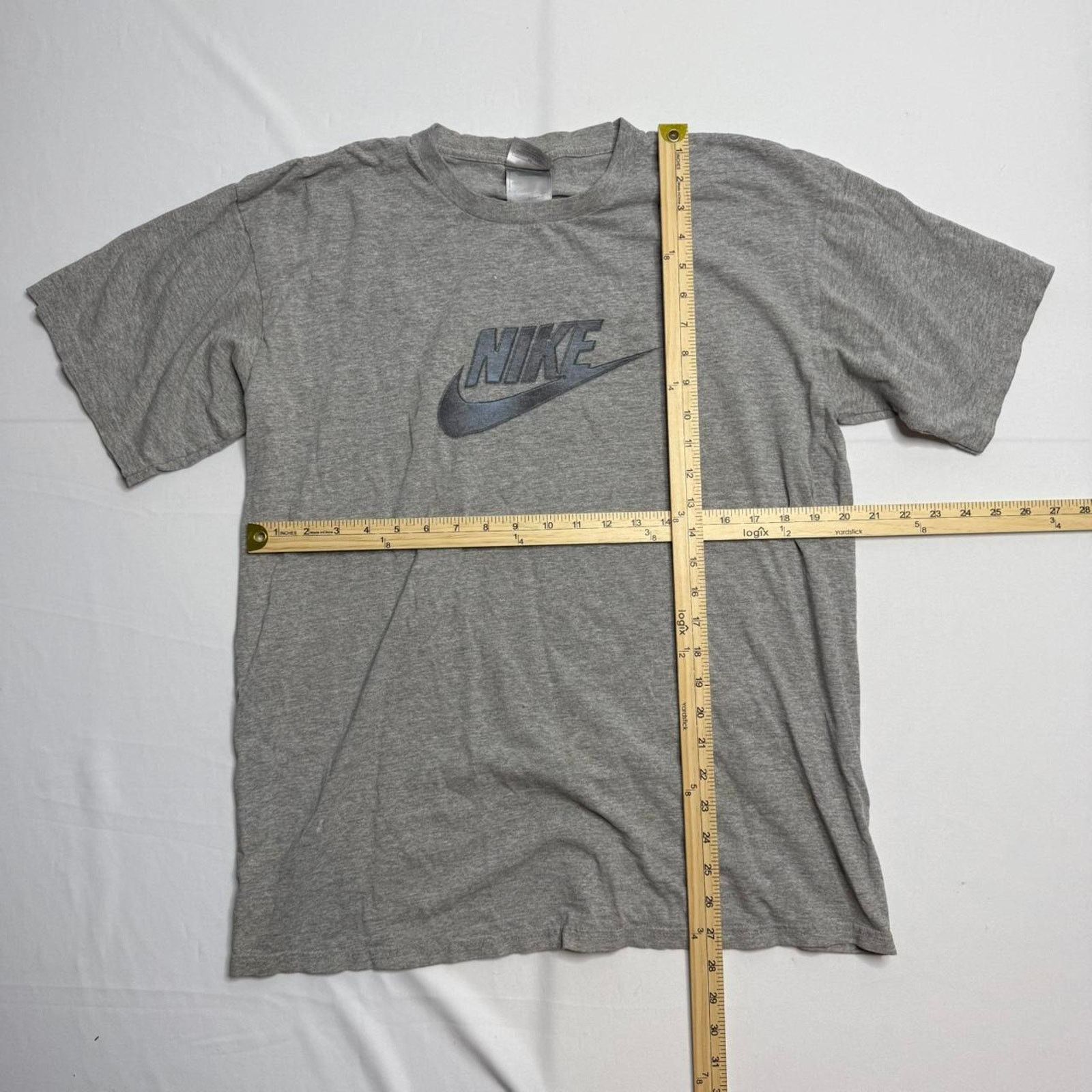 Nike Vintage Nike Grey Logo Tee Size Large Size US L / EU 52-54 / 3 - 5 Thumbnail