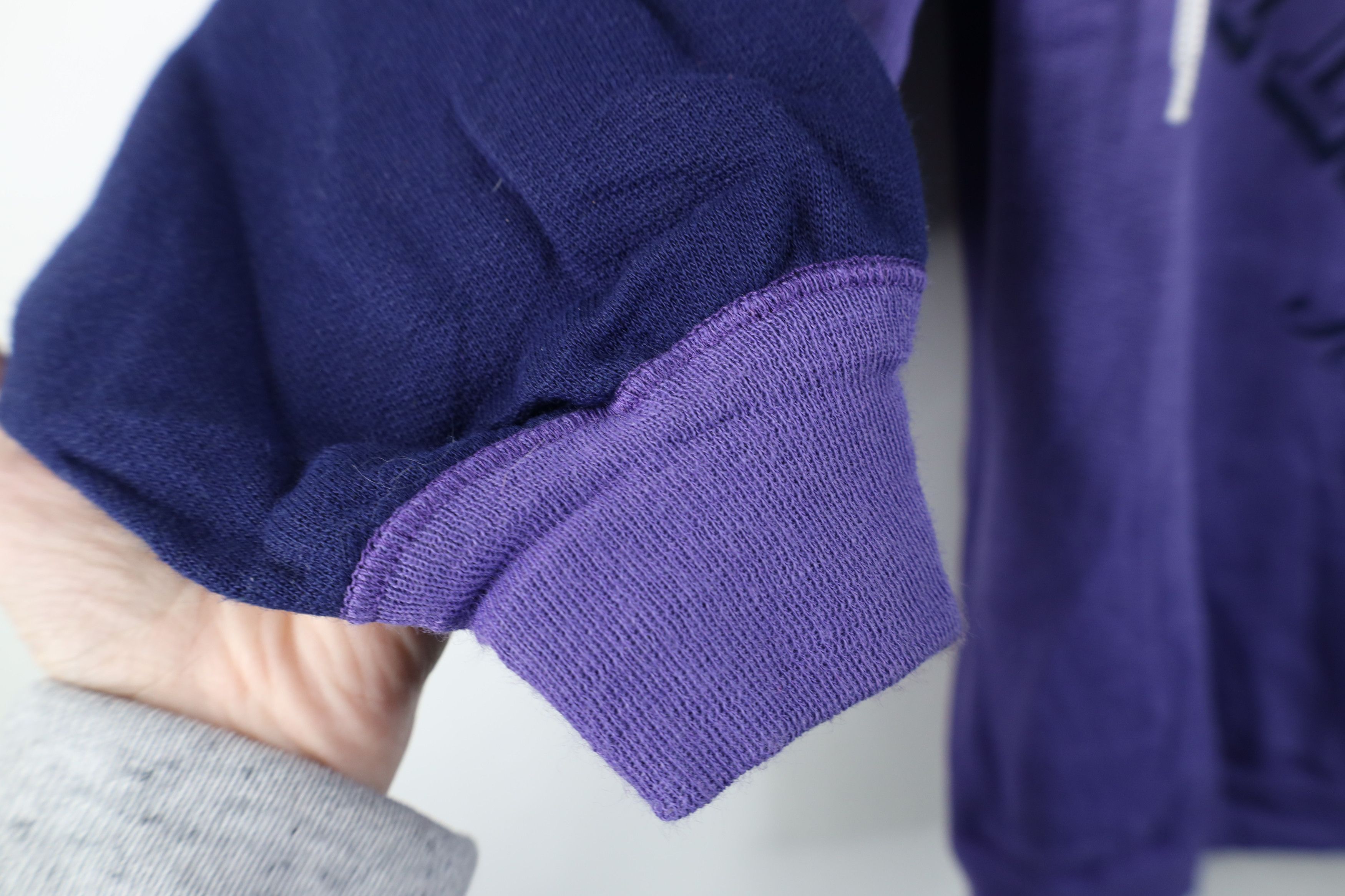 Vintage Deadstock Vintage 90s Streetwear Holland Sweatshirt Purple Size US XL / EU 56 / 4 - 8 Thumbnail
