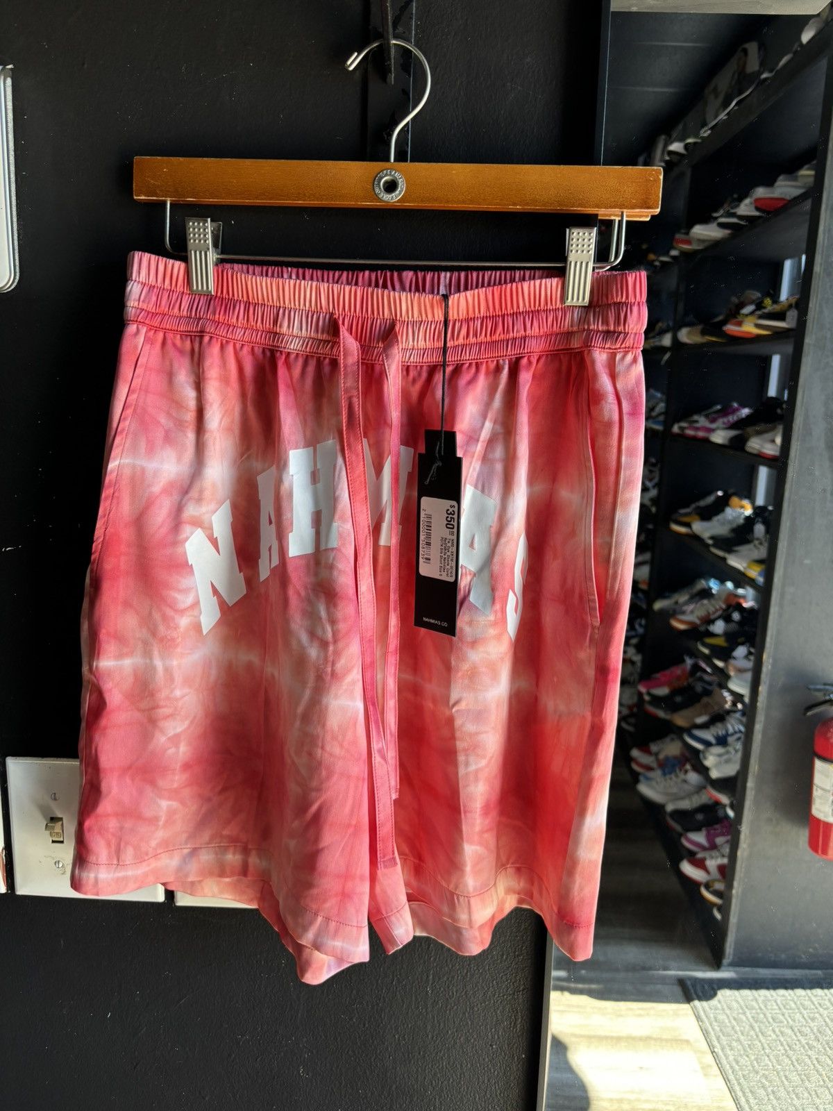 Nahmias Nahmias shorts pink tie dye Size US 30 / EU 46 - 2 Thumbnail