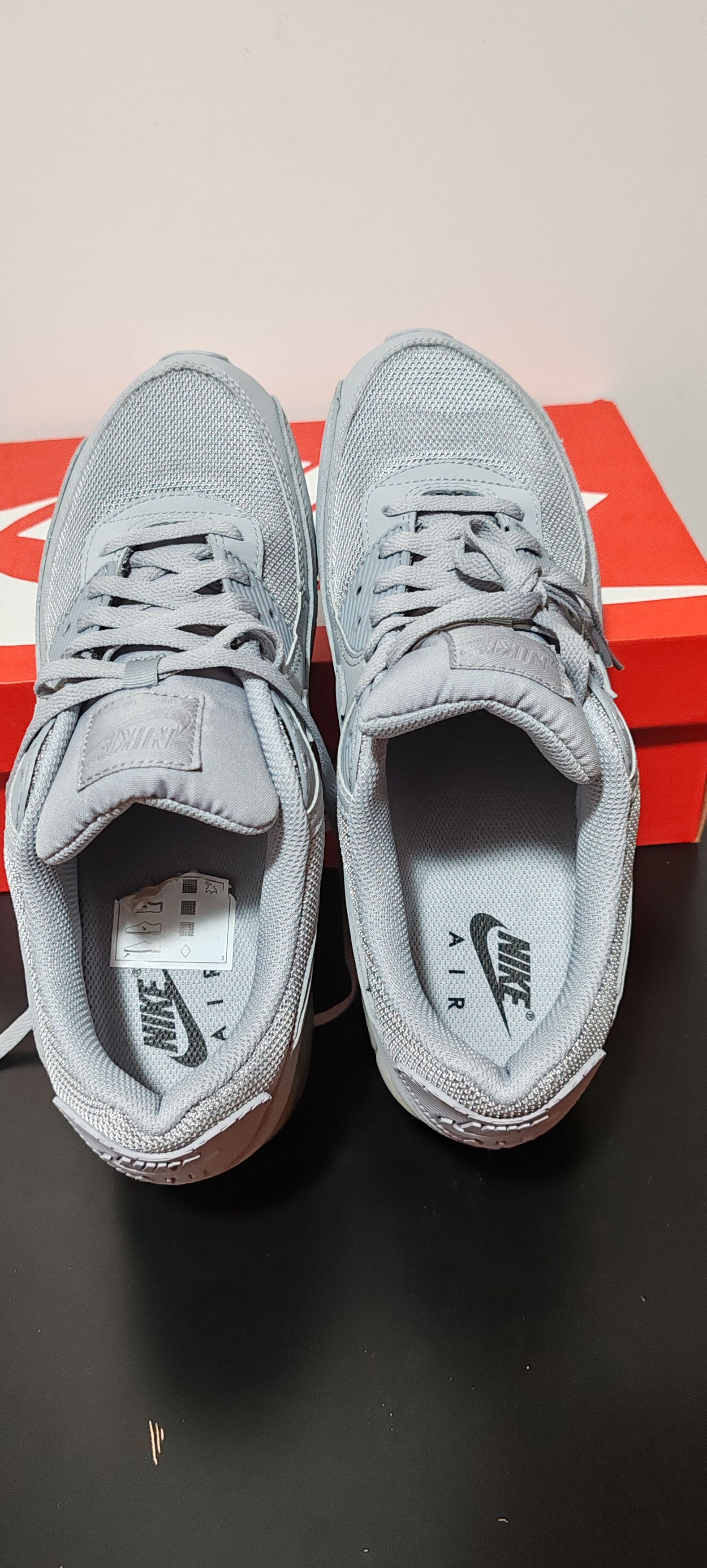 Nike AIR MAX 90 Size US 12 / EU 45 - 2 Thumbnail