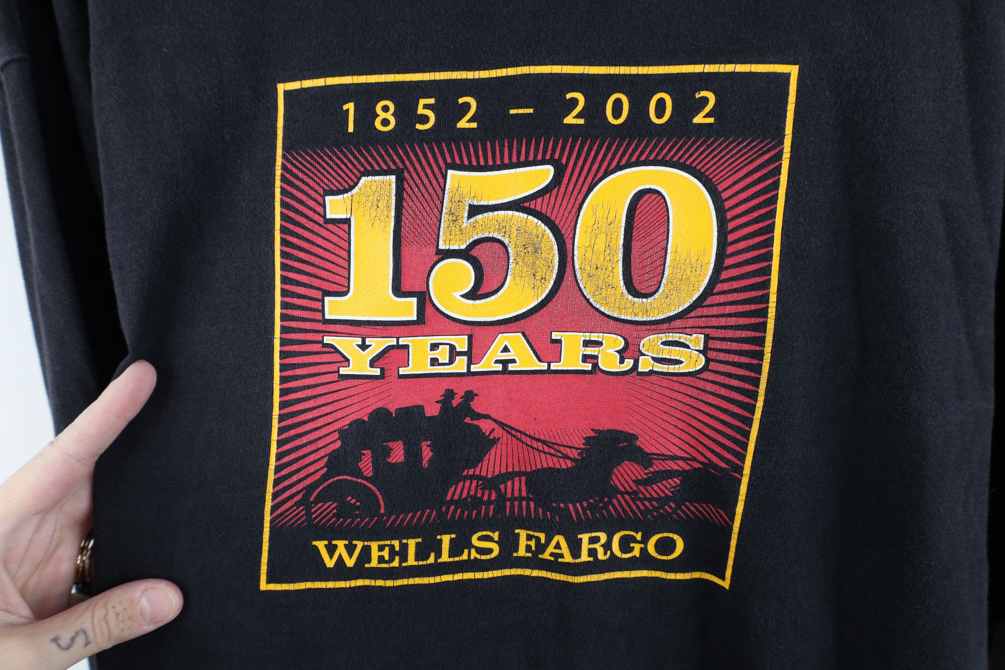 Vintage Vintage Y2K 2002 Wells Fargo Bank Long Sleeve T-Shirt Size US XL / EU 56 / 4 - 4 Thumbnail