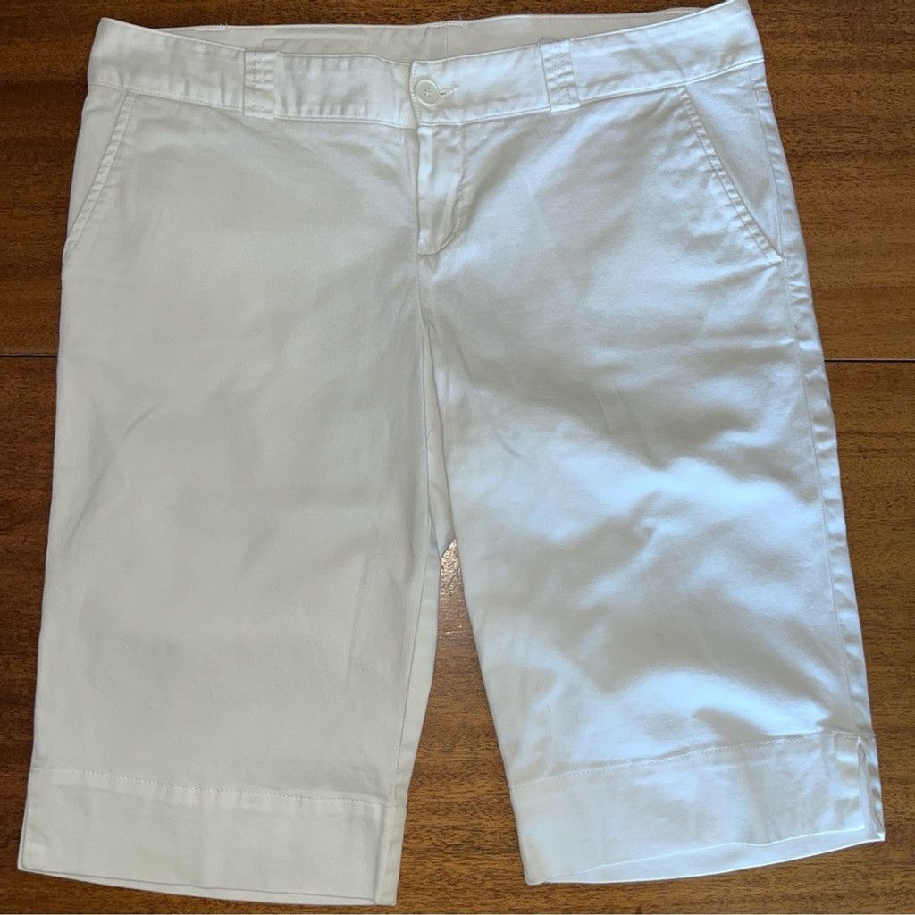 Lacoste Lacoste White Bermuda Shorts Size 28" / US 6 / IT 42 - 1 Thumbnail