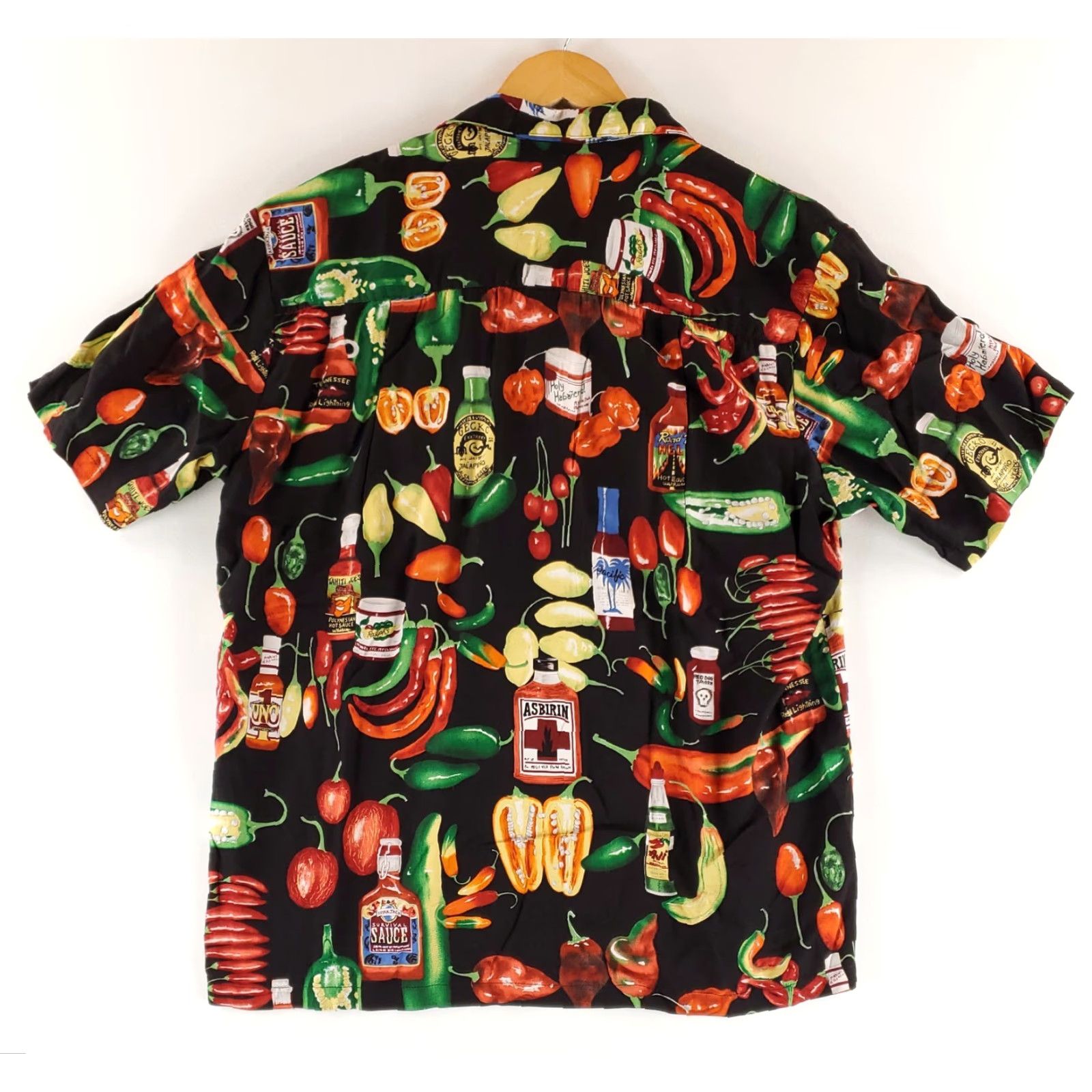 Paradise Found Paradise Found Tony Soprano Hot Sauce Peppers Button Up Shirt Rayon Mens M Multicolor Short Sleeve Shirt Mens M Size US M / EU 48-50 / 2 - 3 Thumbnail