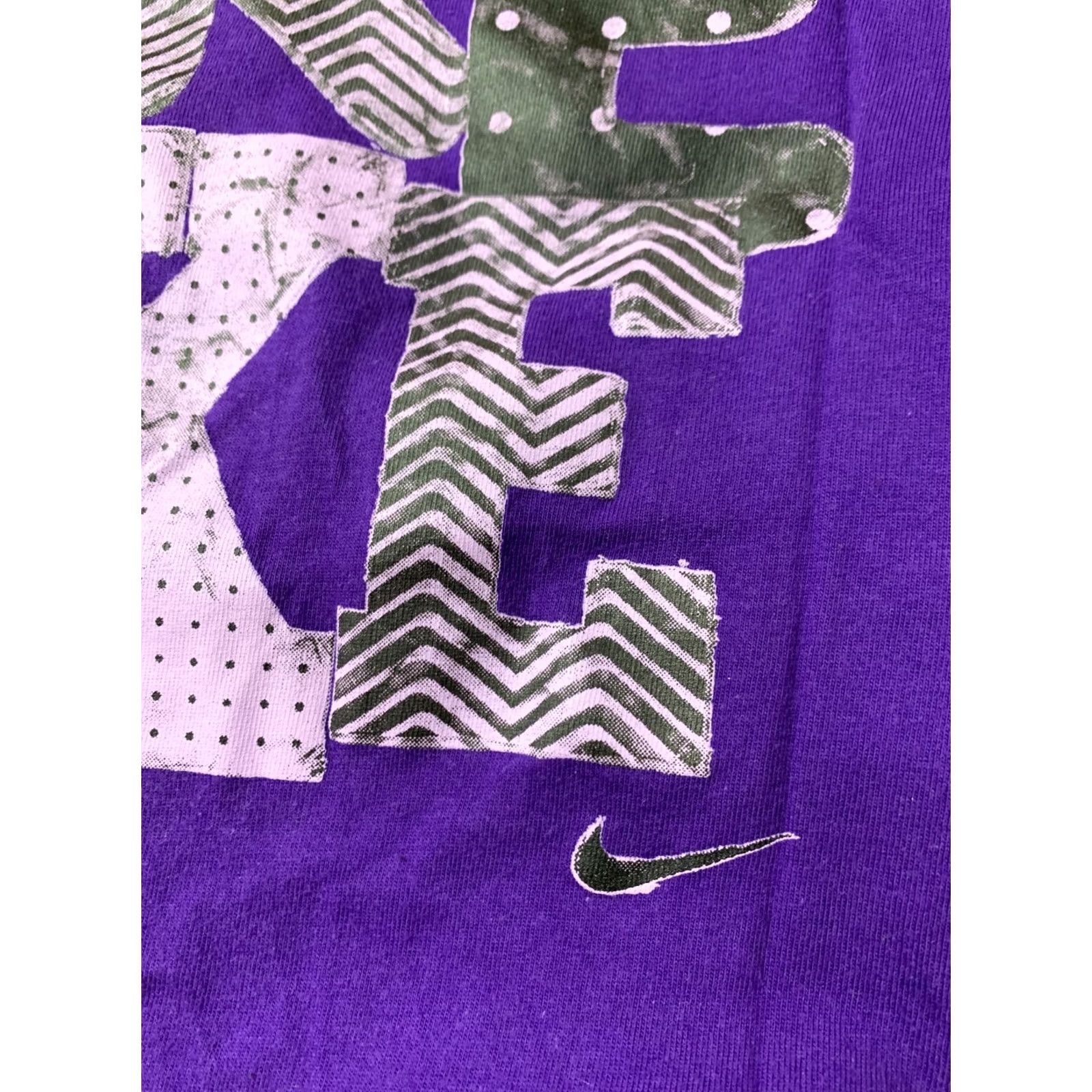 Nike NIKE 2012 MEN CASUAL SHORT SLEEVE SHIRT T-SHIRT JERSEY SIZE S SMALL VIOLET Size US S / EU 44-46 / 1 - 4 Thumbnail