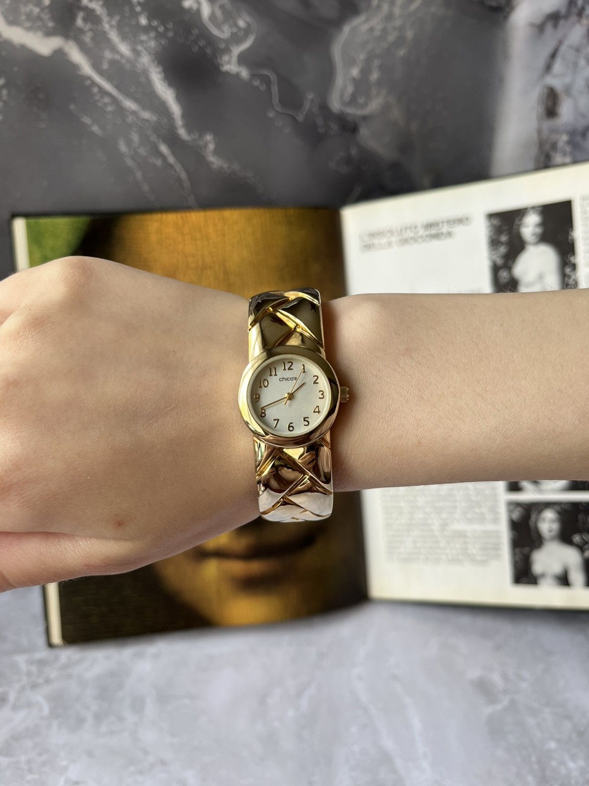 Jewelry Chicos Elegant Watch with Gold Woven Bracelet Size ONE SIZE - 10 Thumbnail