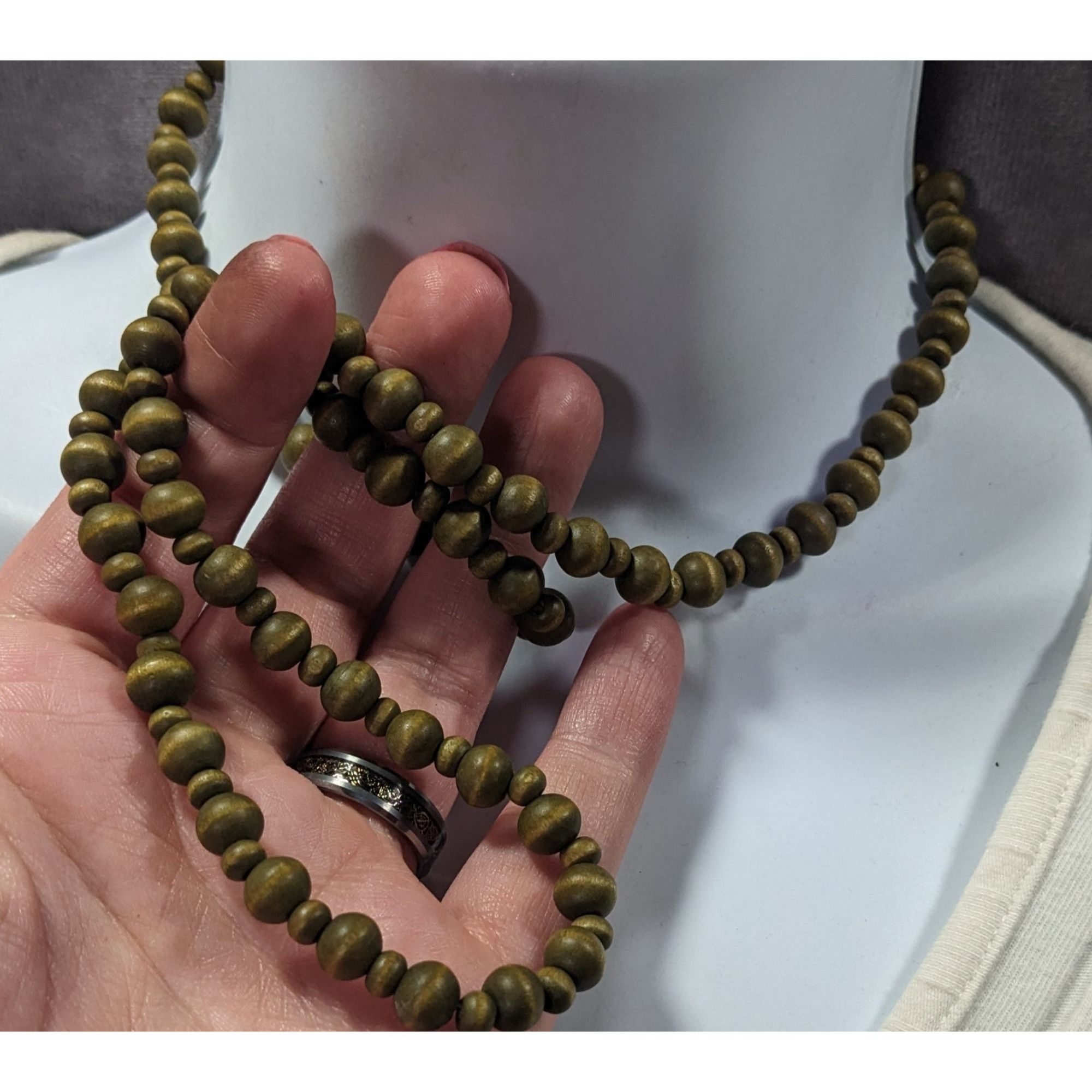 Other Retro Hippie Green Dyed Wood Beaded Necklace Size ONE SIZE - 3 Thumbnail