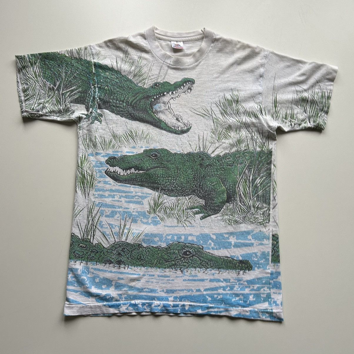 image of Animal Tee x Art Vintage 90's Alligator Wildlife Aop Art Graphic T Shirt in White (Size Medium)