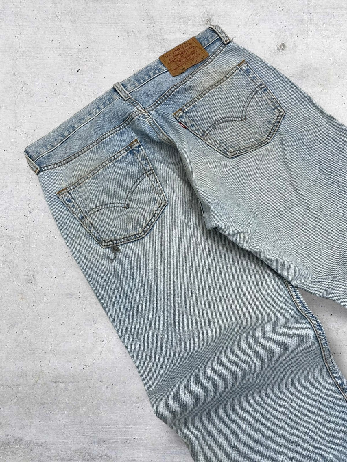 Levi's Vintage Clothing VINTAGE 501 LEVIS USA DESIGNER 90S OG RIPPED MUDWASH DENIM Size US 32 / EU 48 - 15 Thumbnail