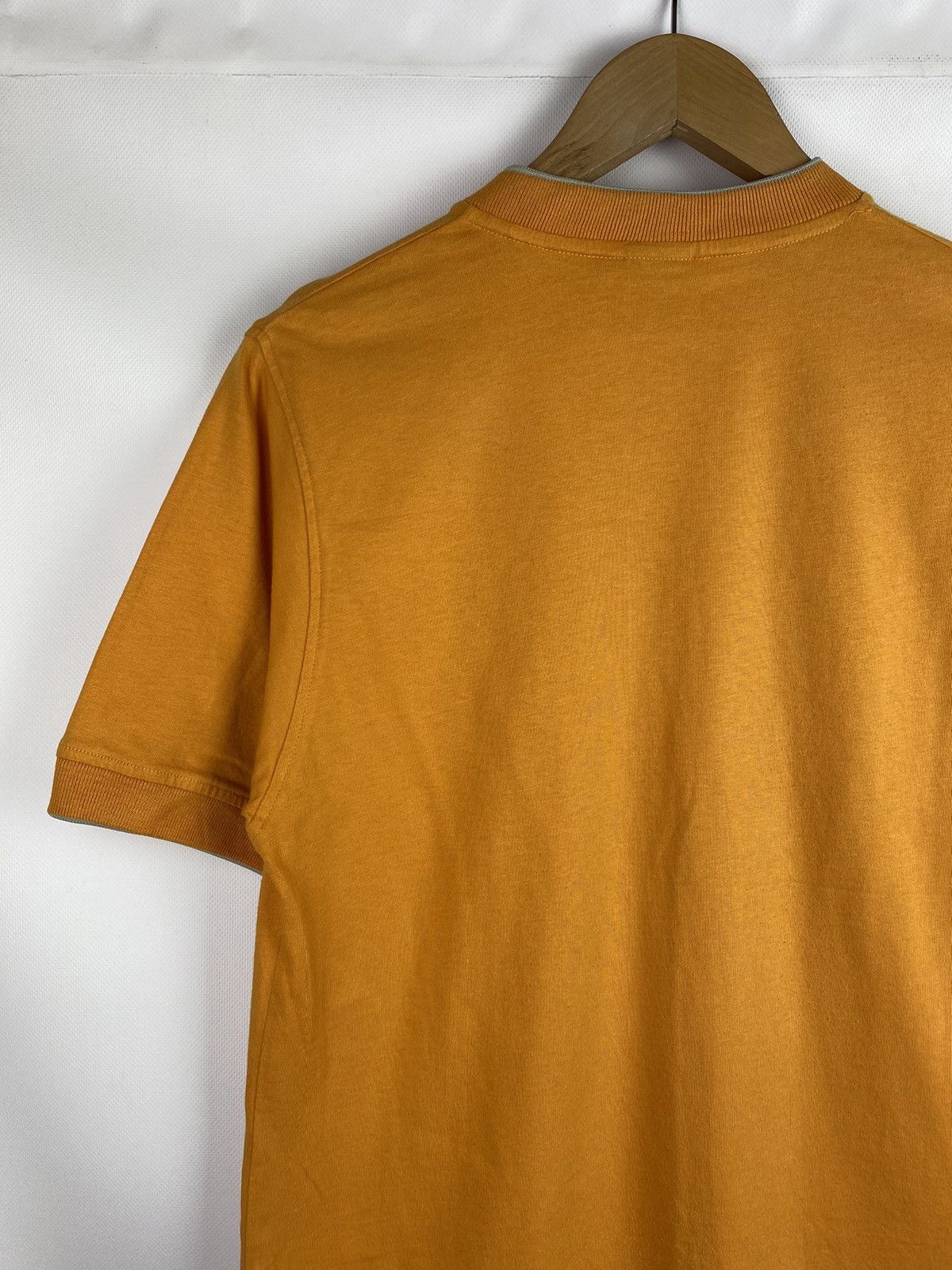 Vintage Nike vintage Y2K center logo swoosh men’s t shirt size S Size US S / EU 44-46 / 1 - 14 Thumbnail