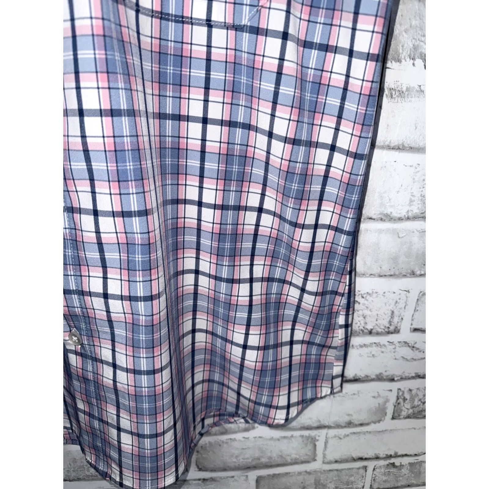 Mizzen+Main Mizzen+Main Button-Up Shirt Leeward Blue Pink Multicolor Plaid Slim Fit L Mens Short Sleeve Collared Button-Down Pocketed Performance Travel Easy Care Size US L / EU 52-54 / 3 - 4 Thumbnail